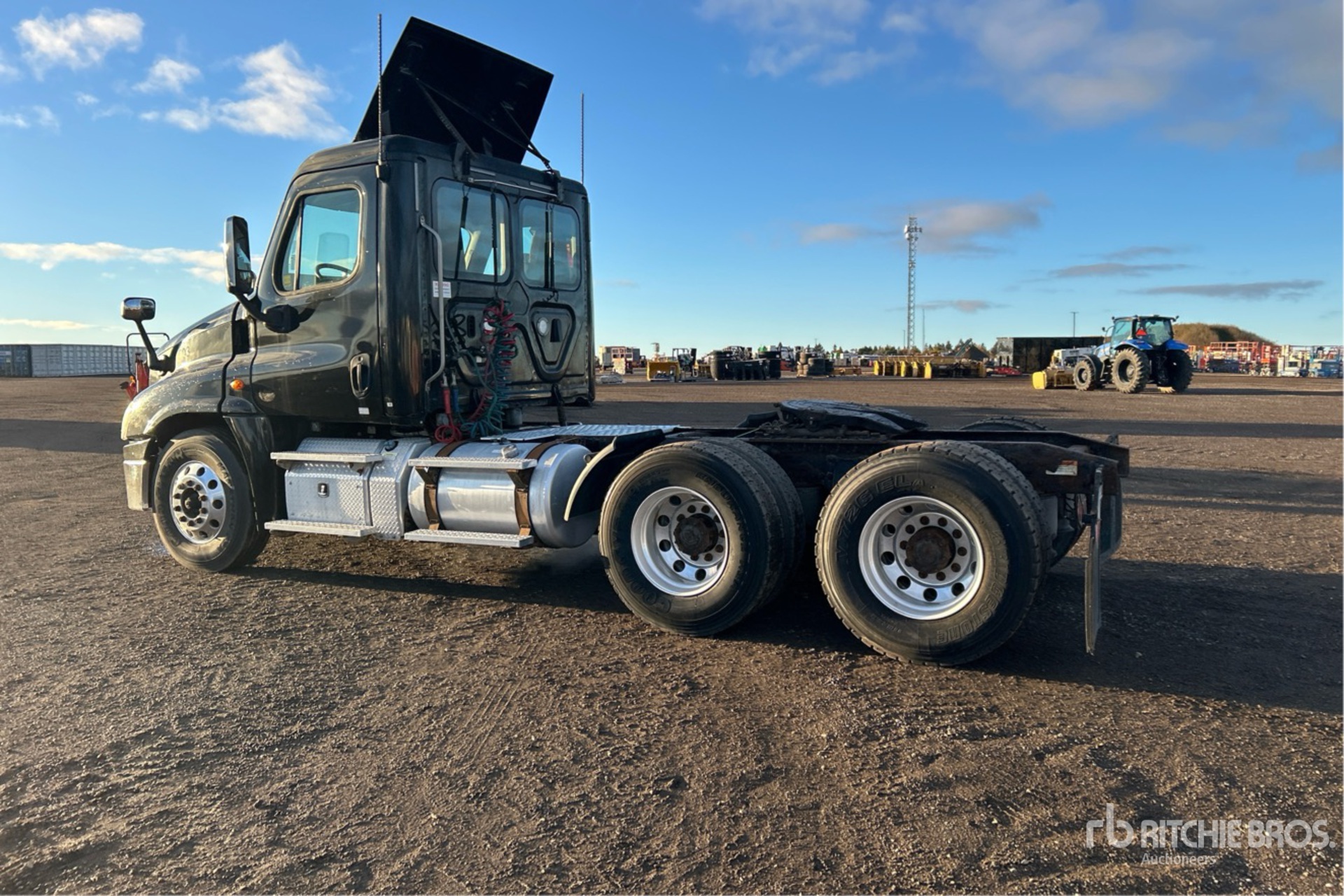 2018 Freightliner CASCADIA 125