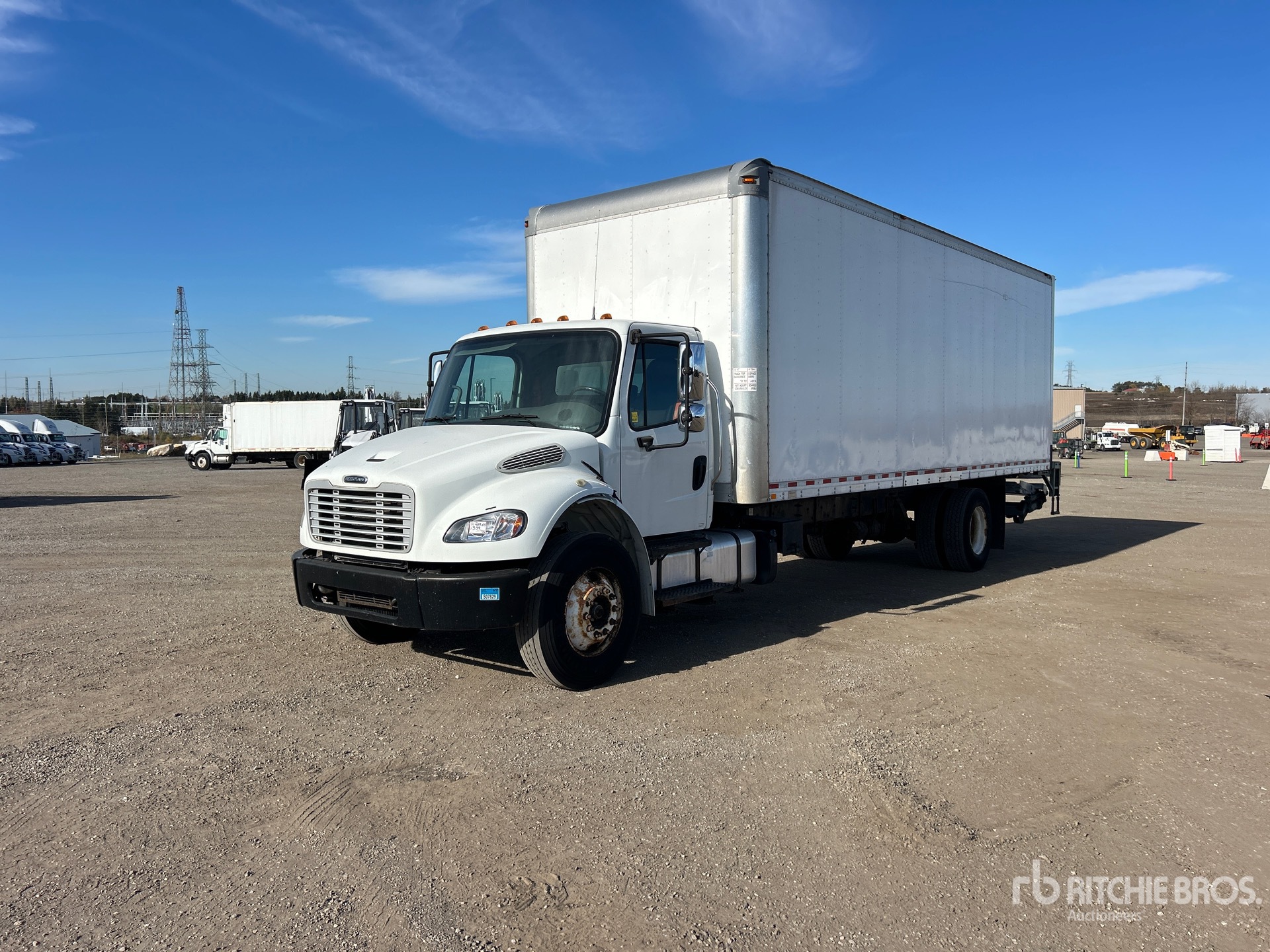 2018 Freightliner M2106