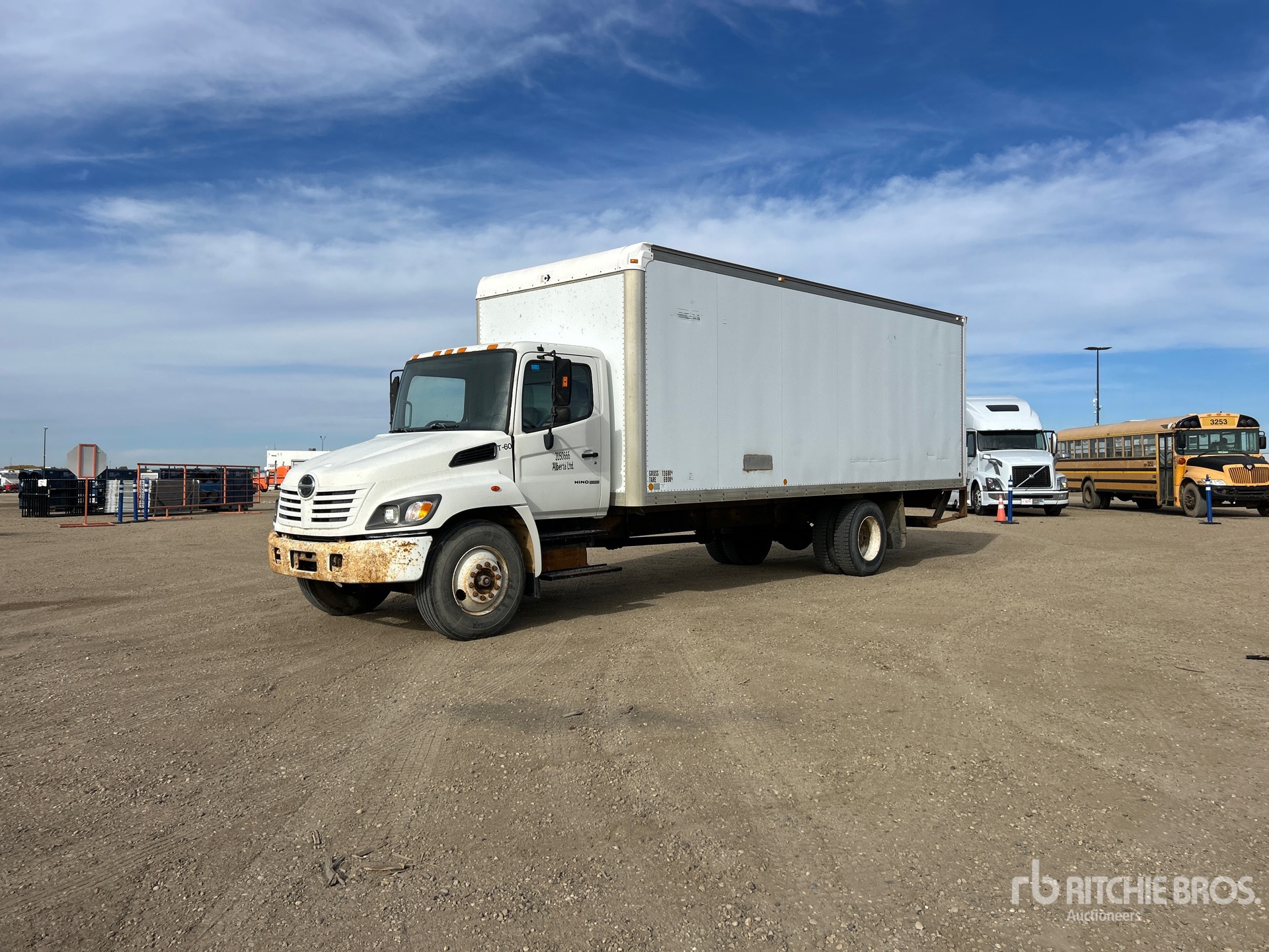 2005 Hino 308
