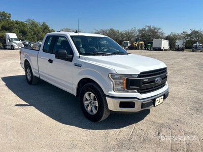 Aspect général with Image, coin avant droit