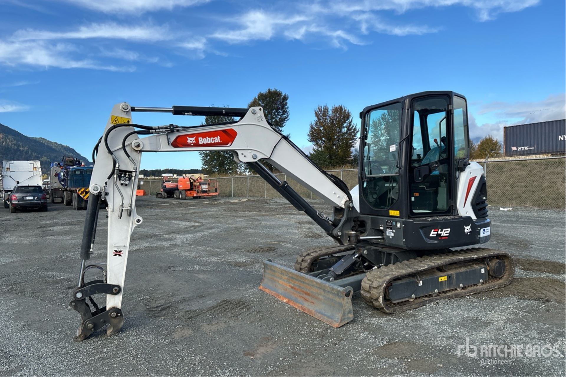 2023 Bobcat E42