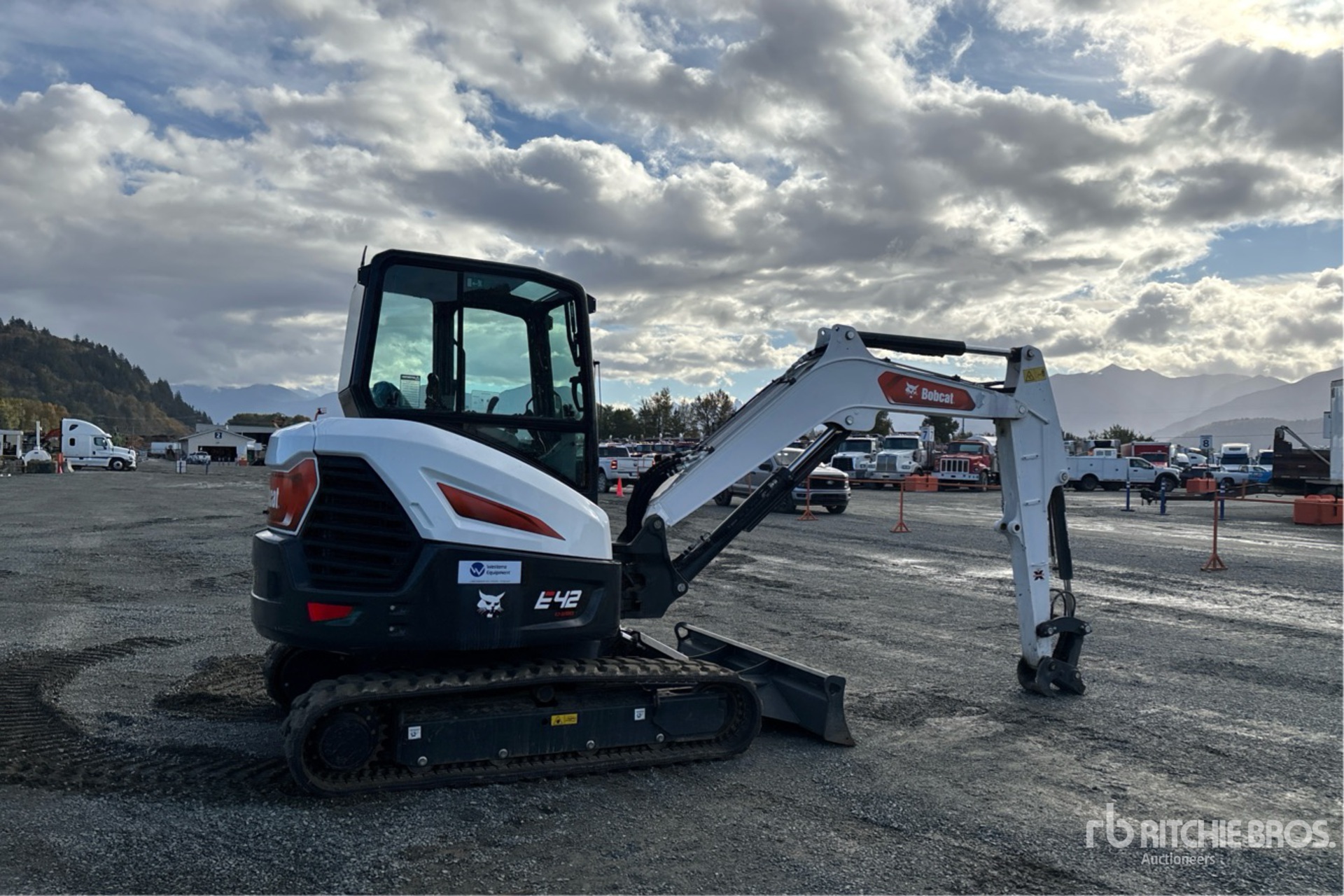 2023 Bobcat E42