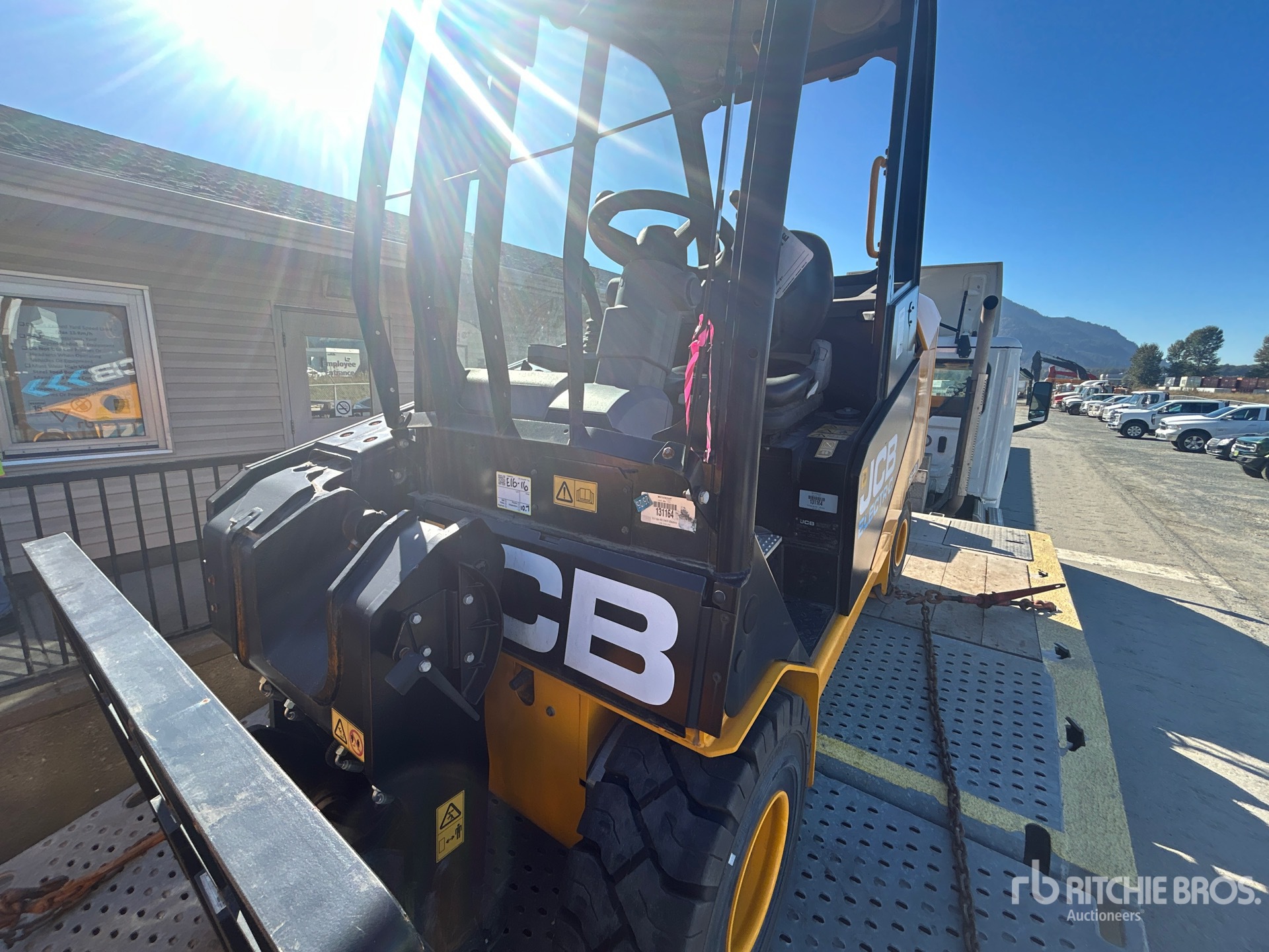 2023 JCB TLT 66-40E