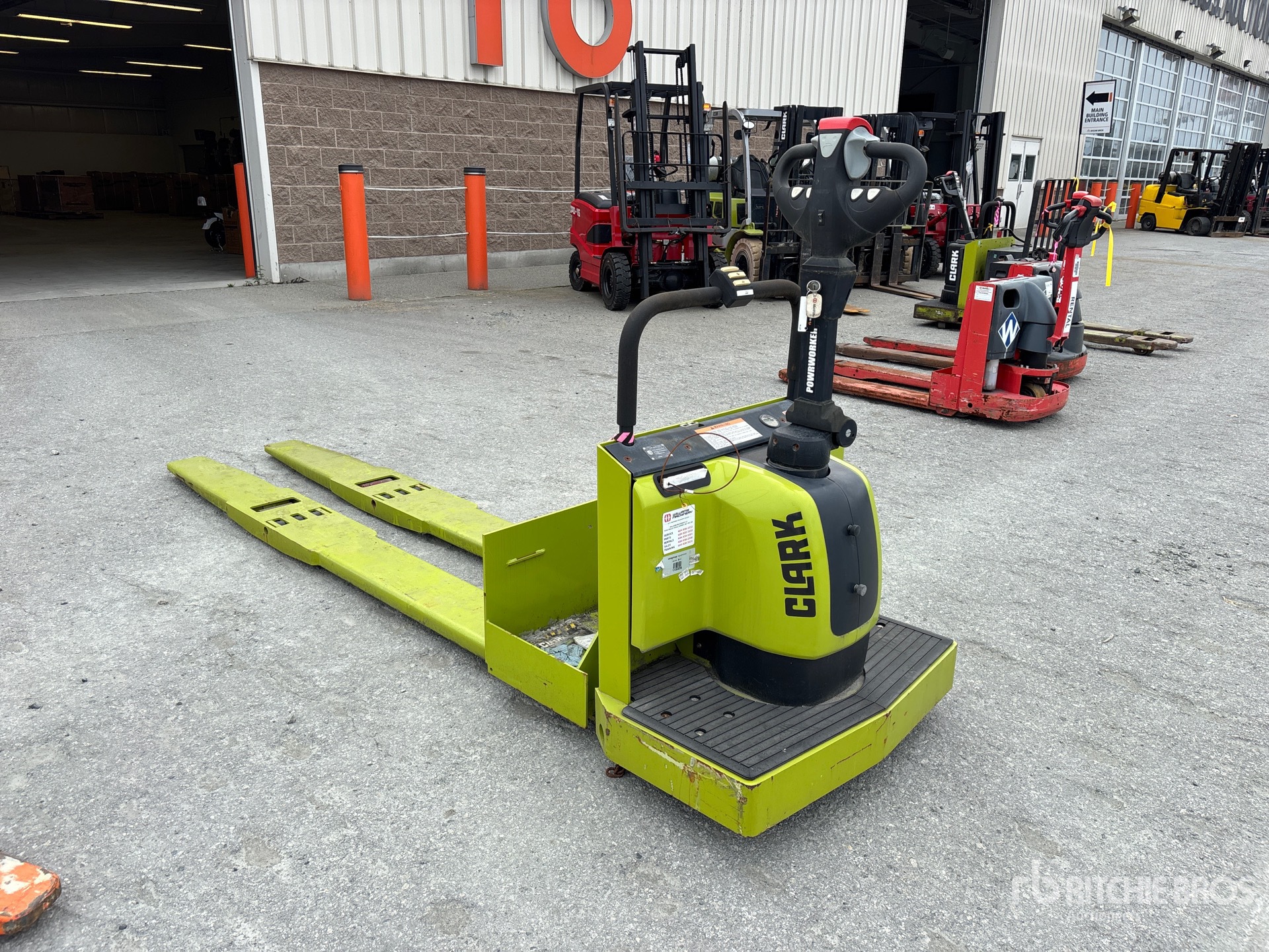 Clark HWX30