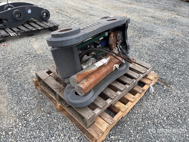 Develon QC-100H1G3-321 Excavator Coupler