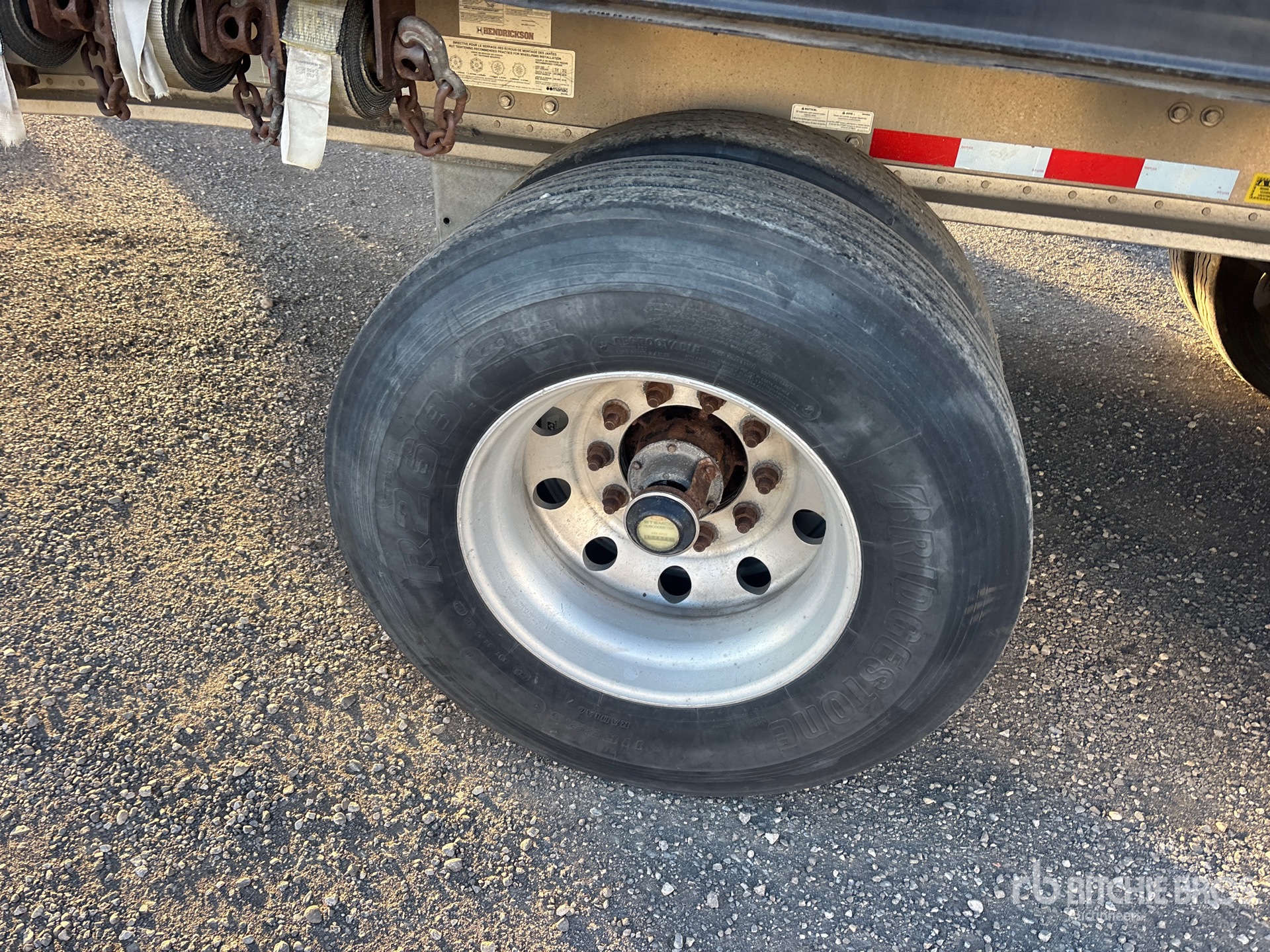 2014 Manac 48 FT T/A SPREAD AXLE