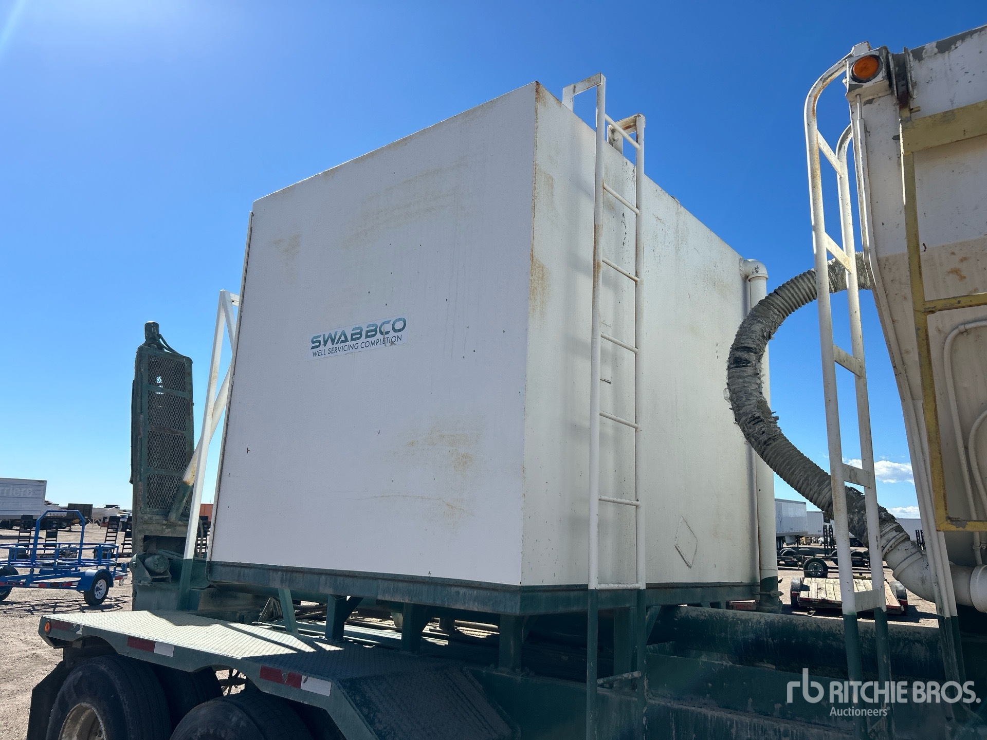 1969 Fruehauf T/A CEMENT AUGER