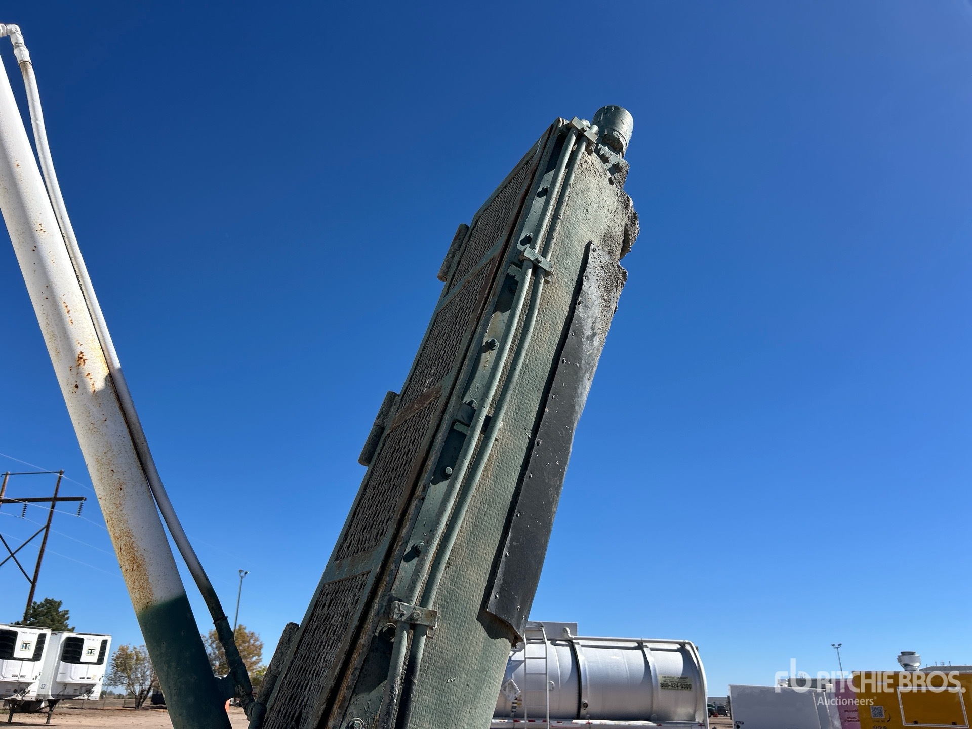 1969 Fruehauf T/A CEMENT AUGER