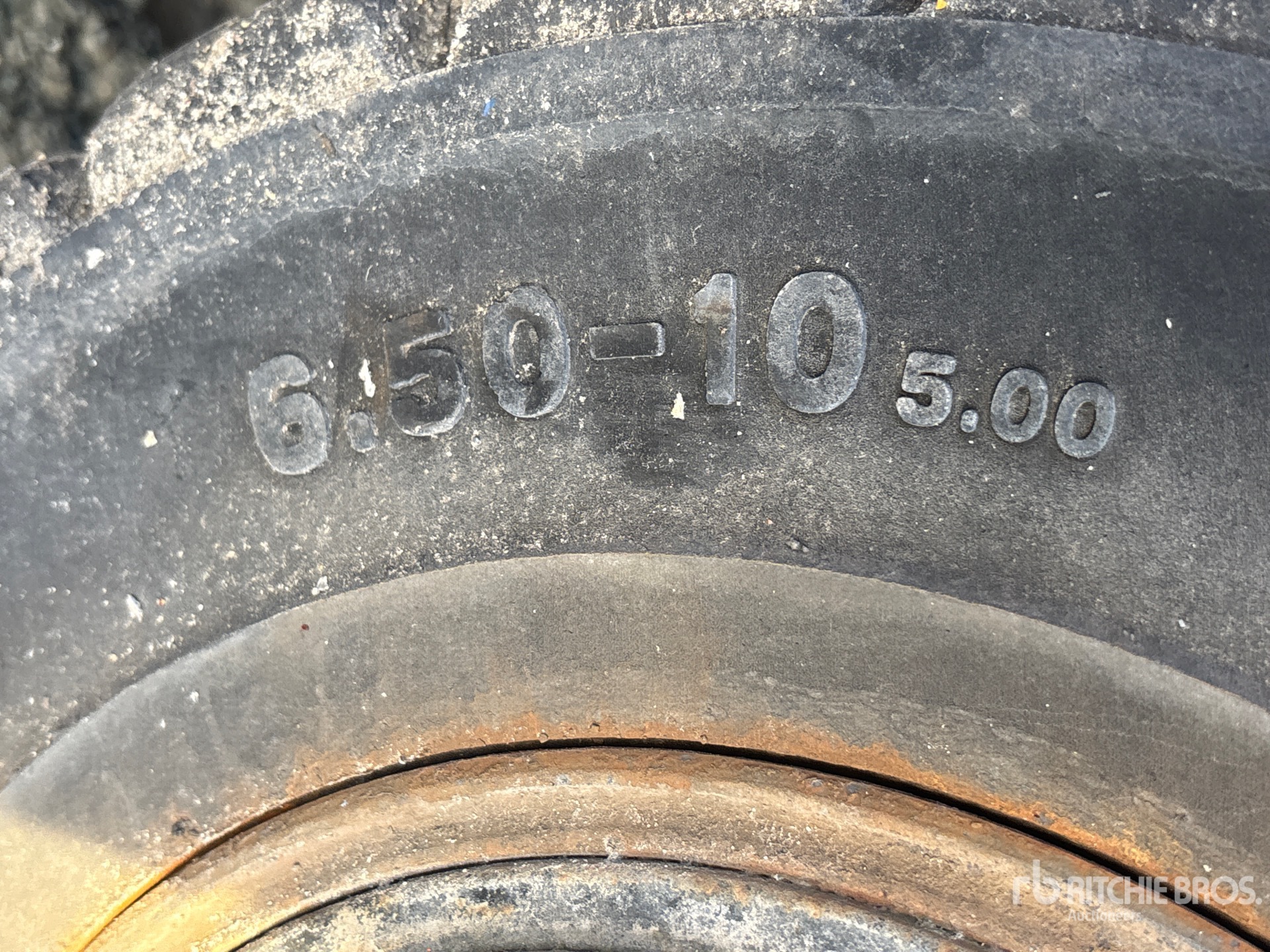 2022 Doosan G30E-7