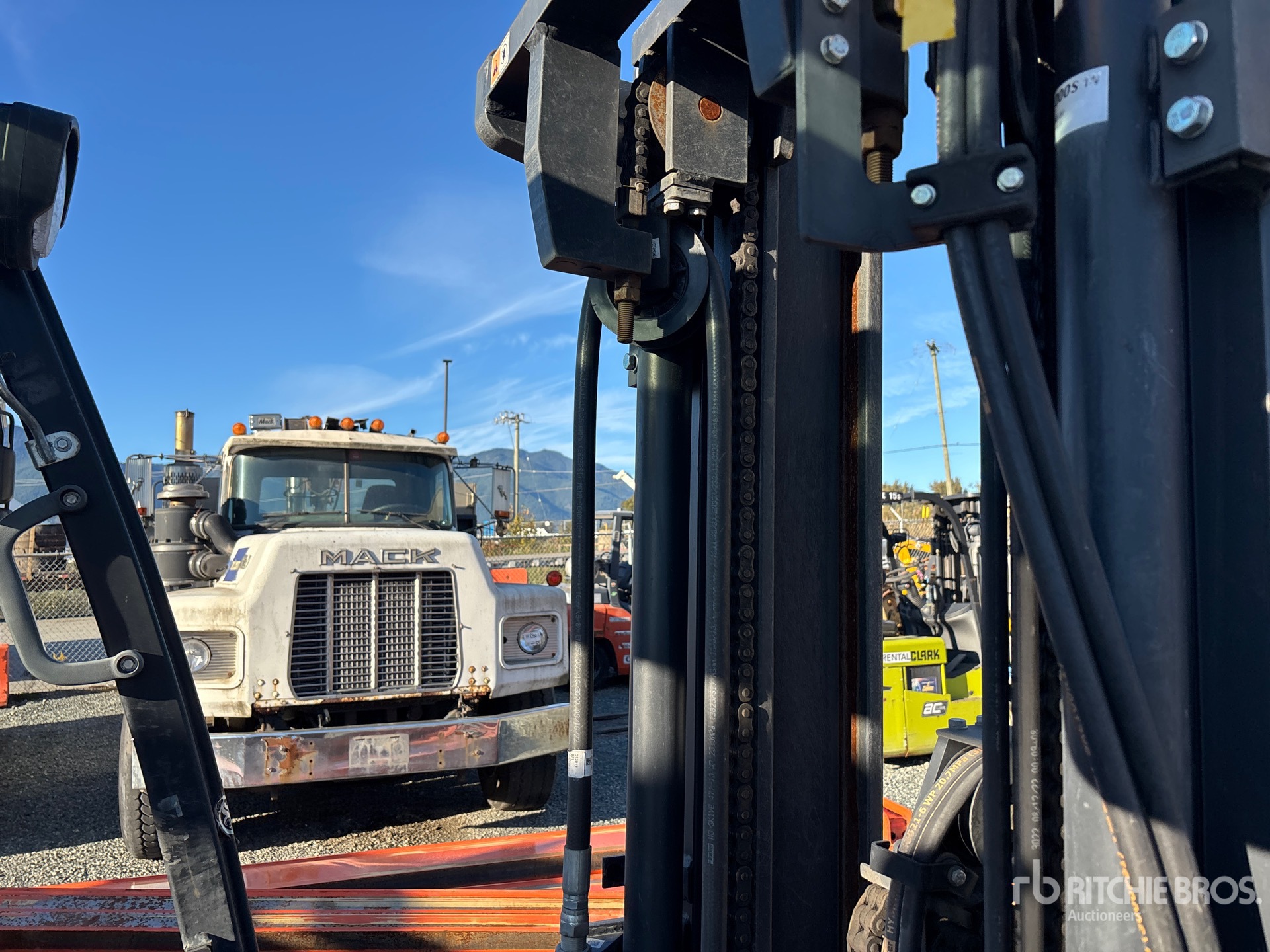 2022 Doosan G30E-7