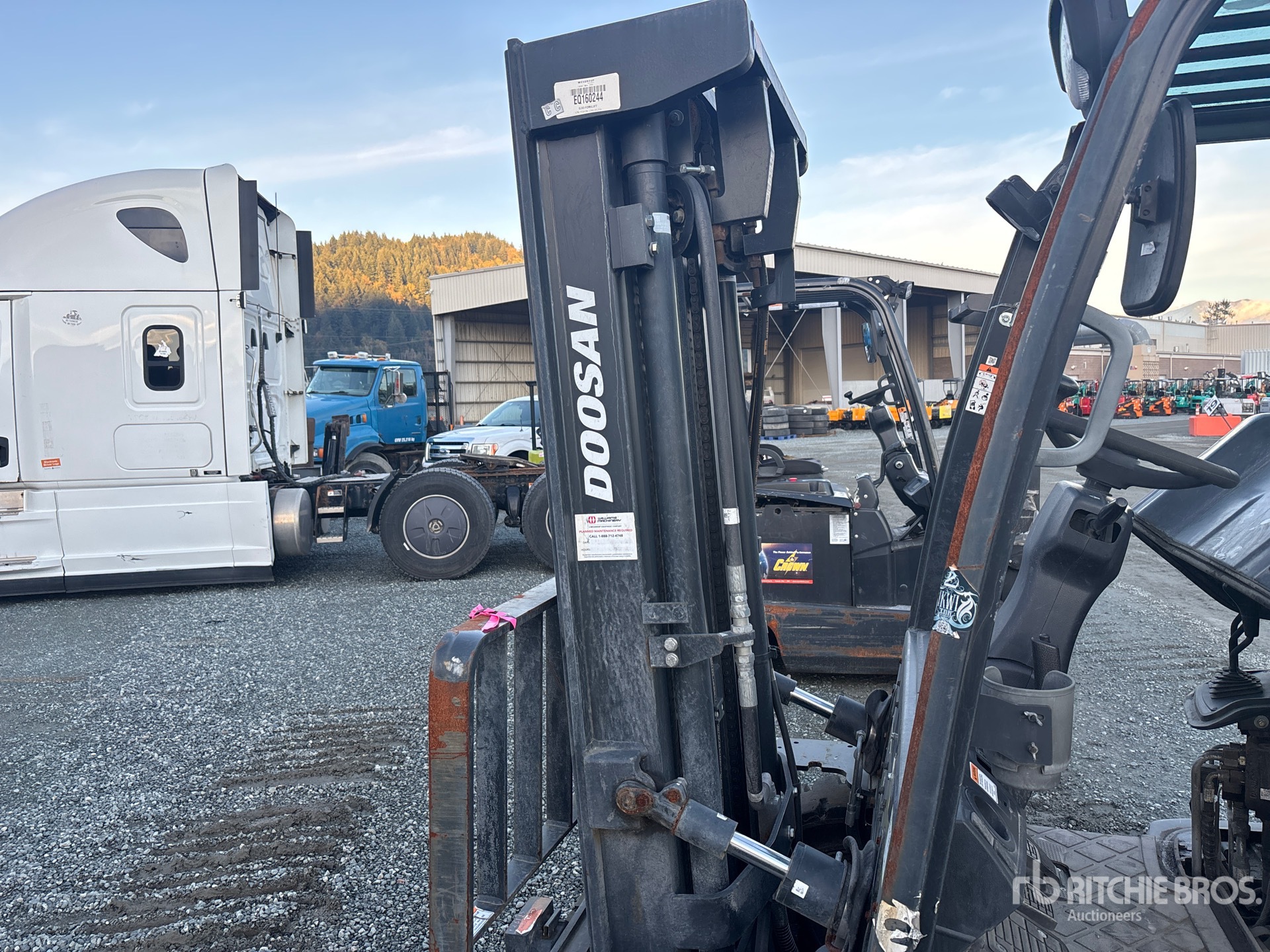 2022 Doosan G30E-7