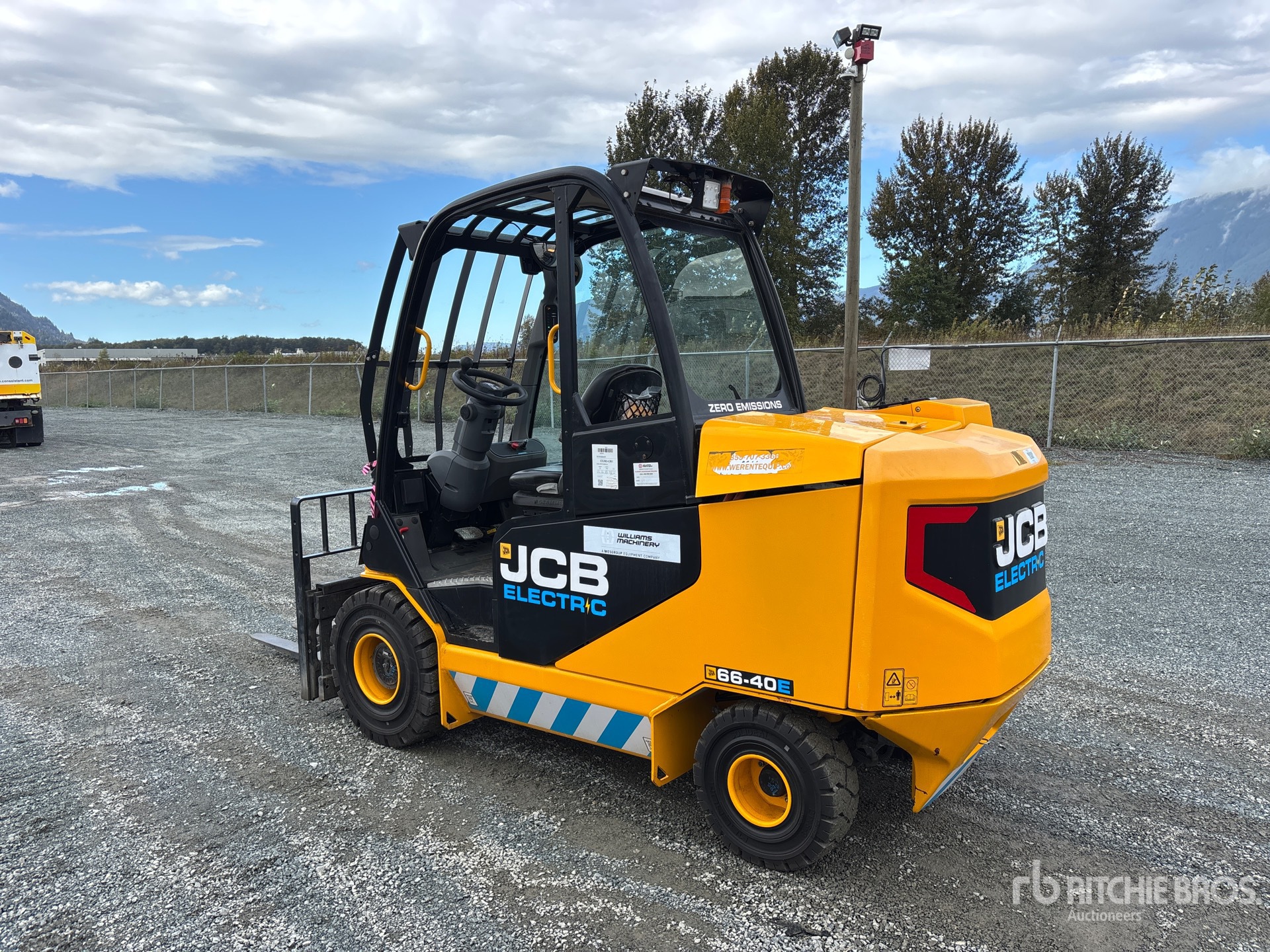 2023 JCB TLT 66-40E