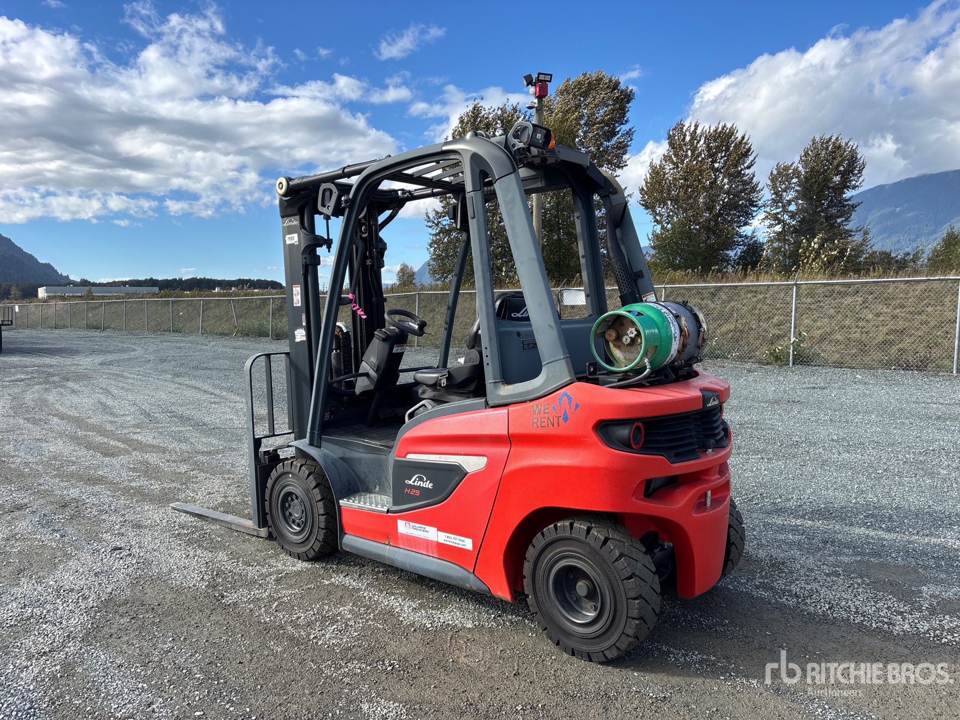 2021 Linde H25T