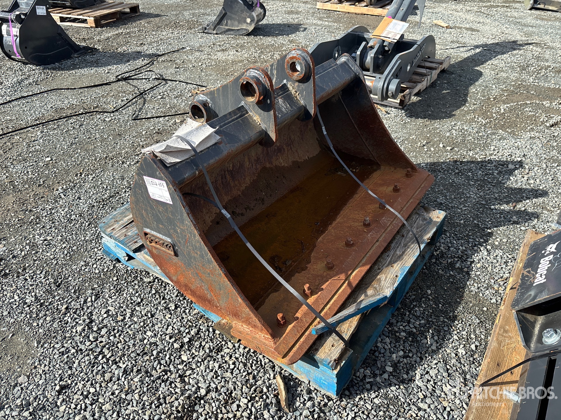 Doosan 48 IN CLEANUP