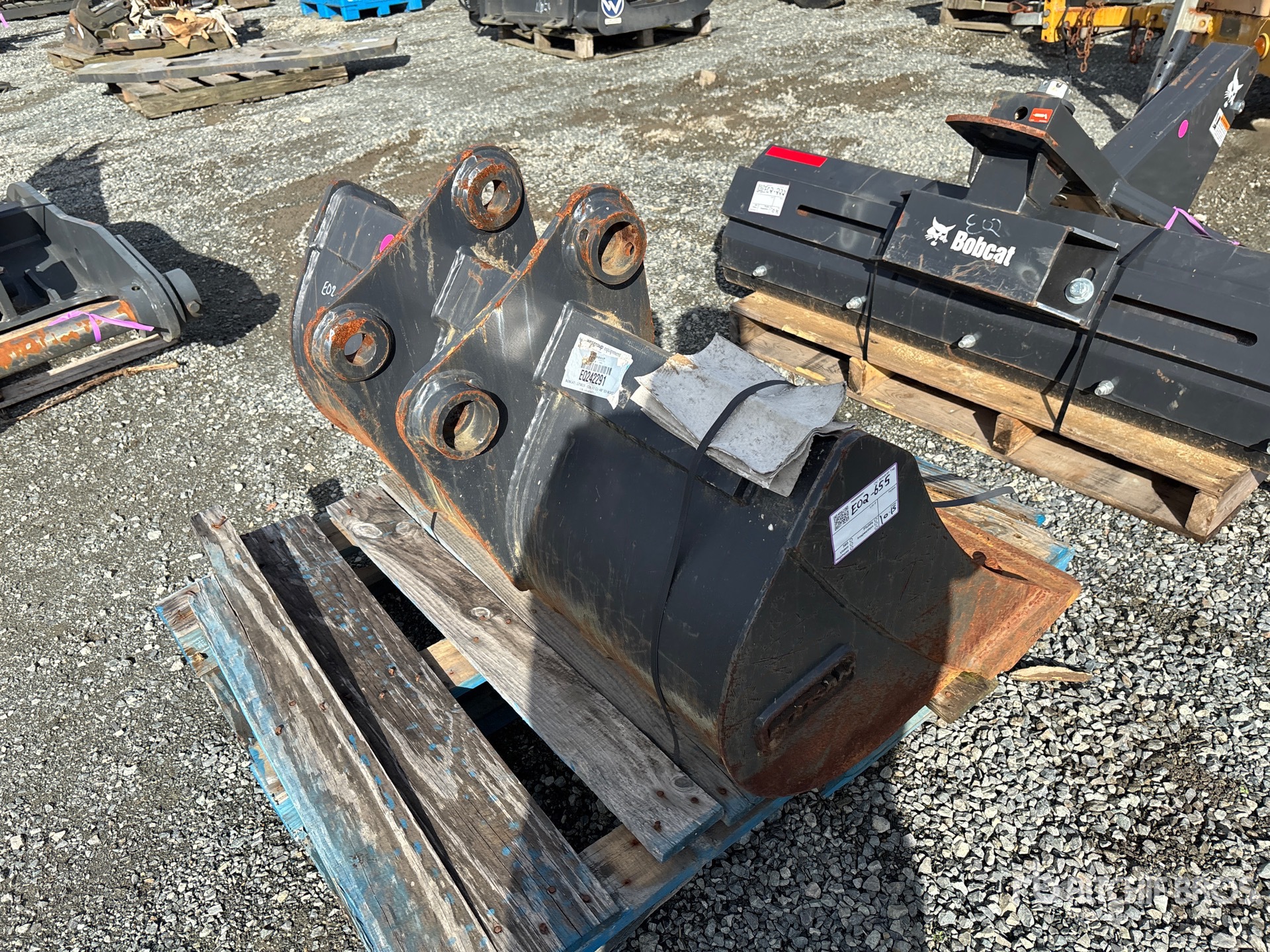 Doosan 48 IN CLEANUP