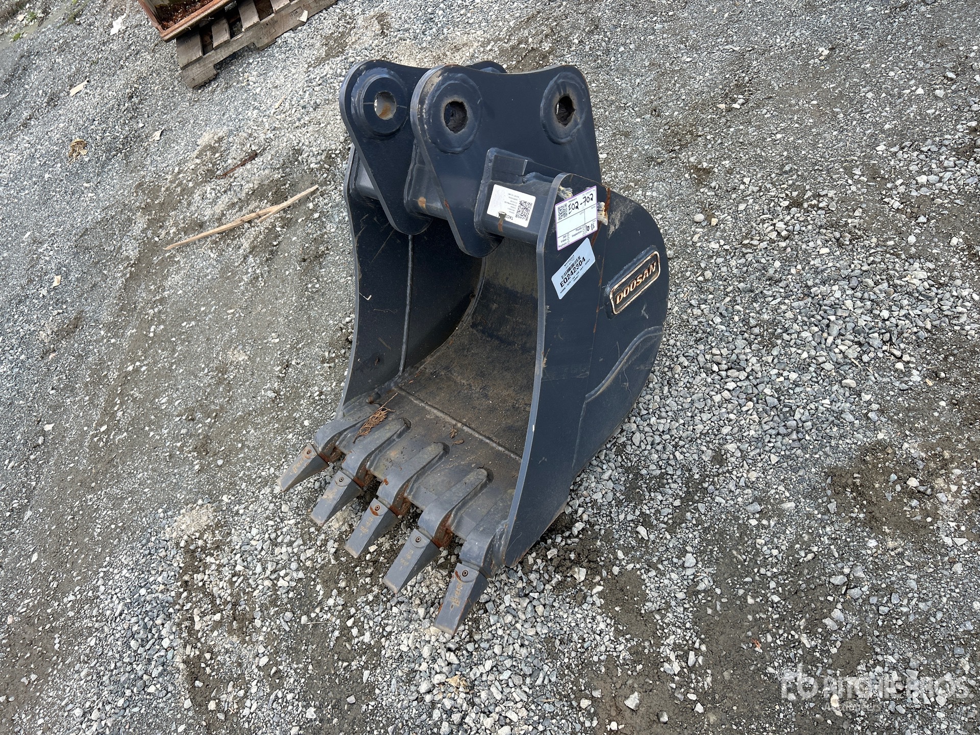 Photo of Doosan 24 in Digging (Unused)