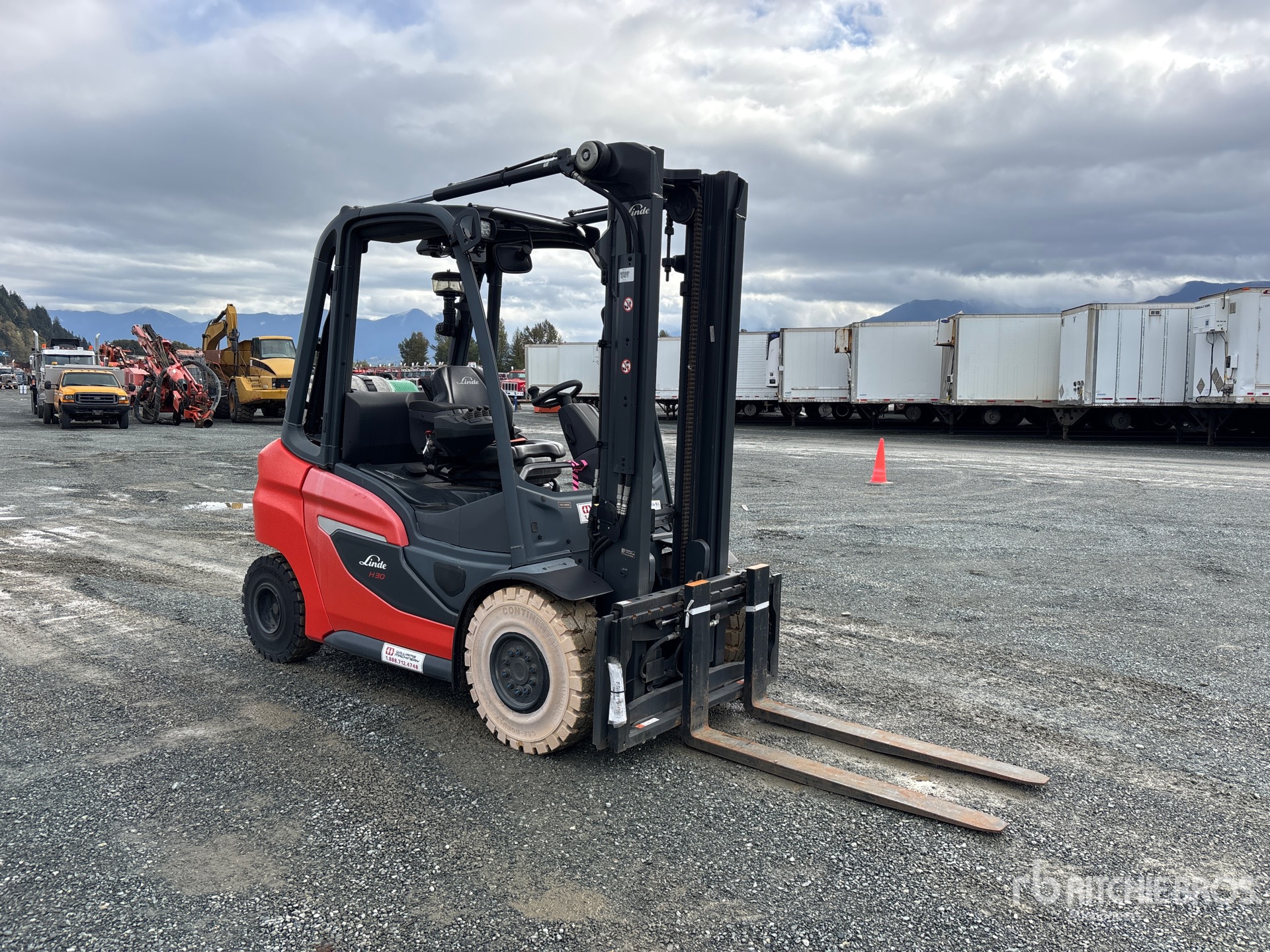 2023 Linde H30T