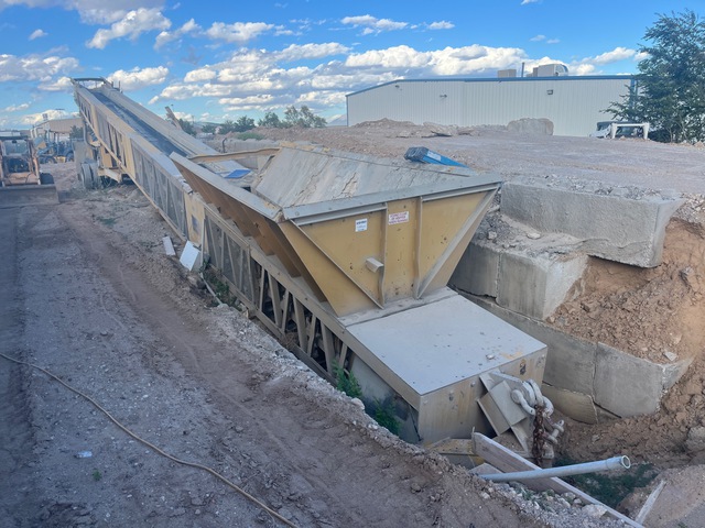 36 in x 75 ft Portable Transfer Conveyor