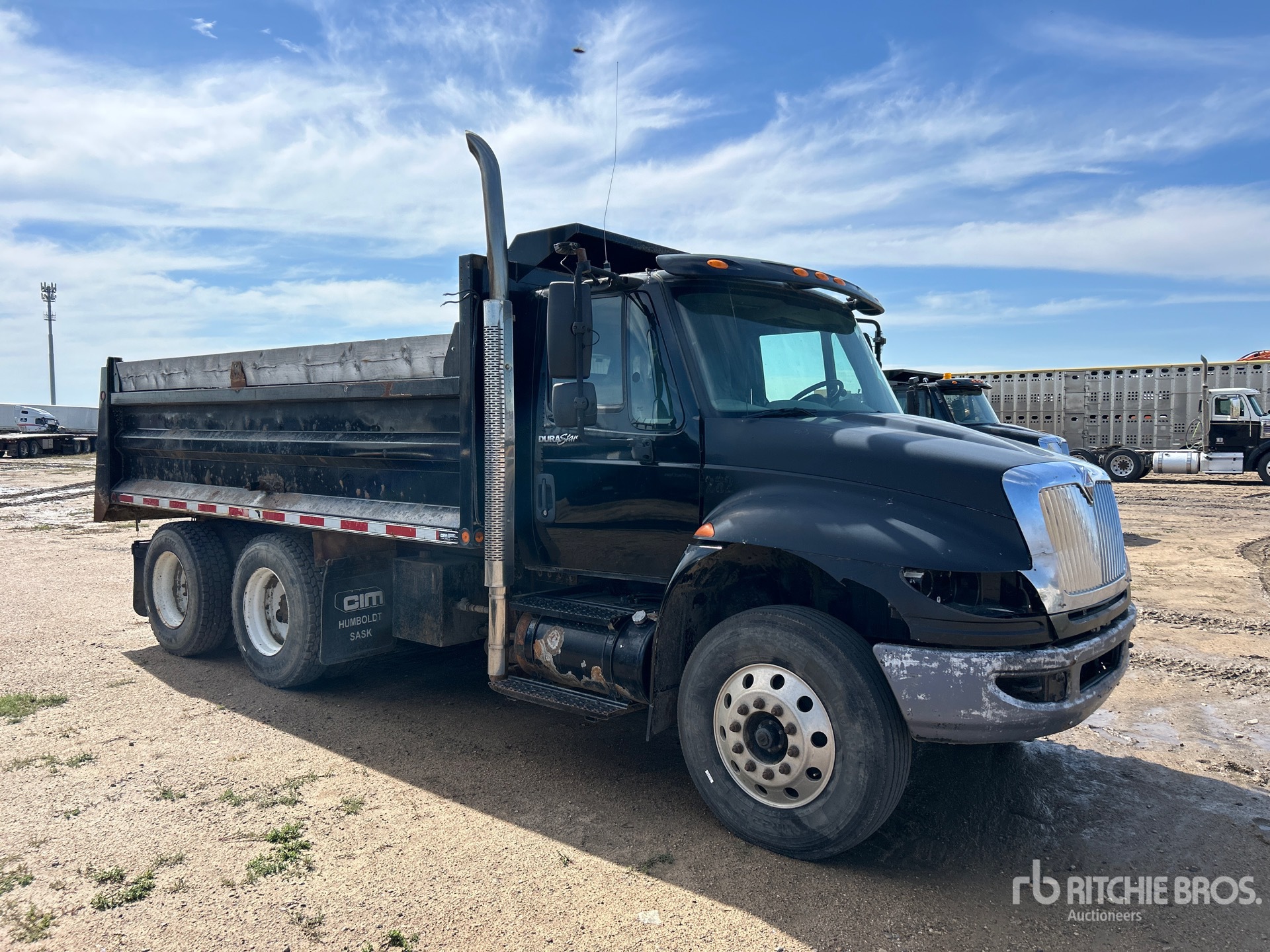 2009 International 4400 SBA