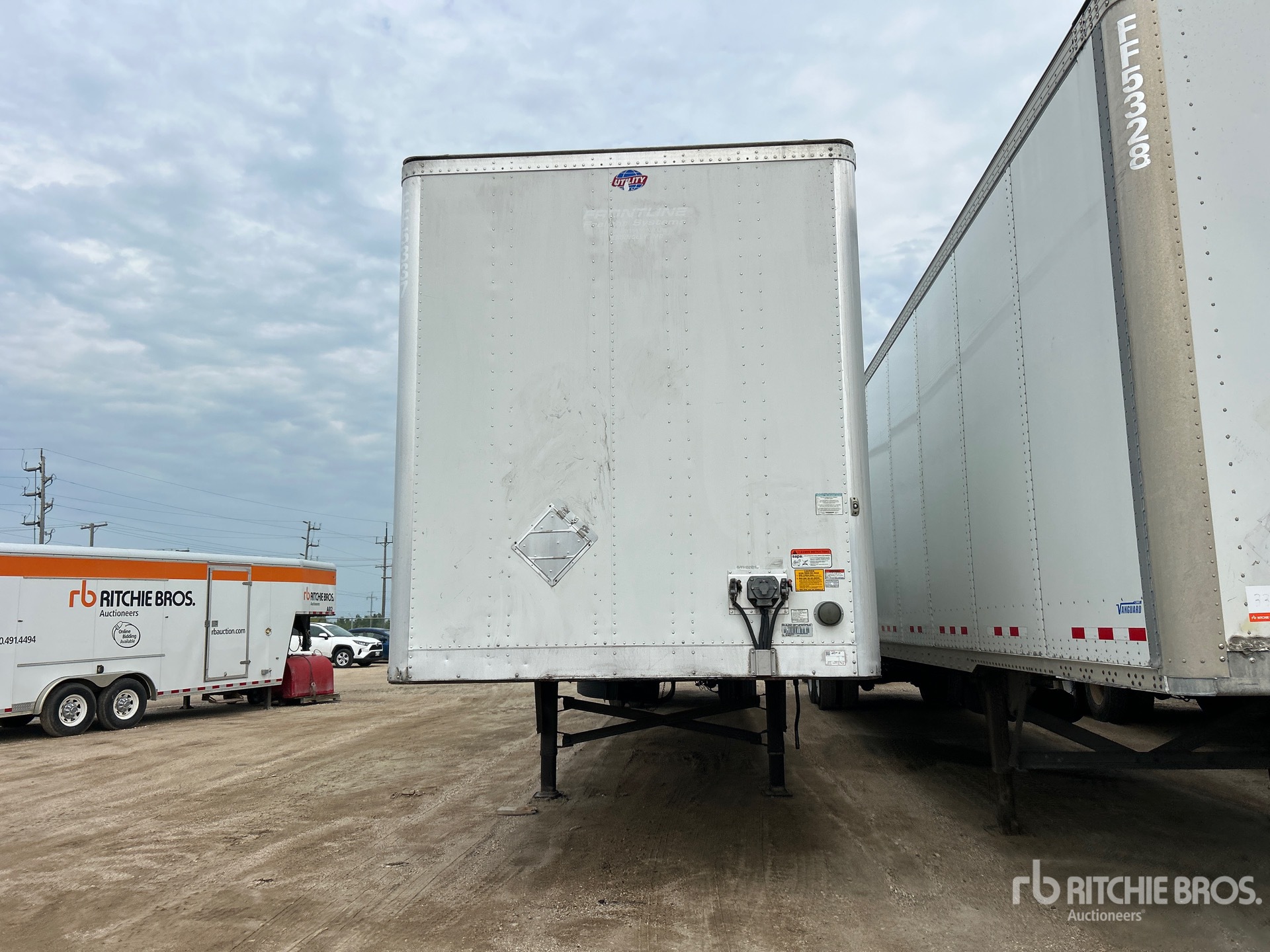 2019 Utility 4000D-X