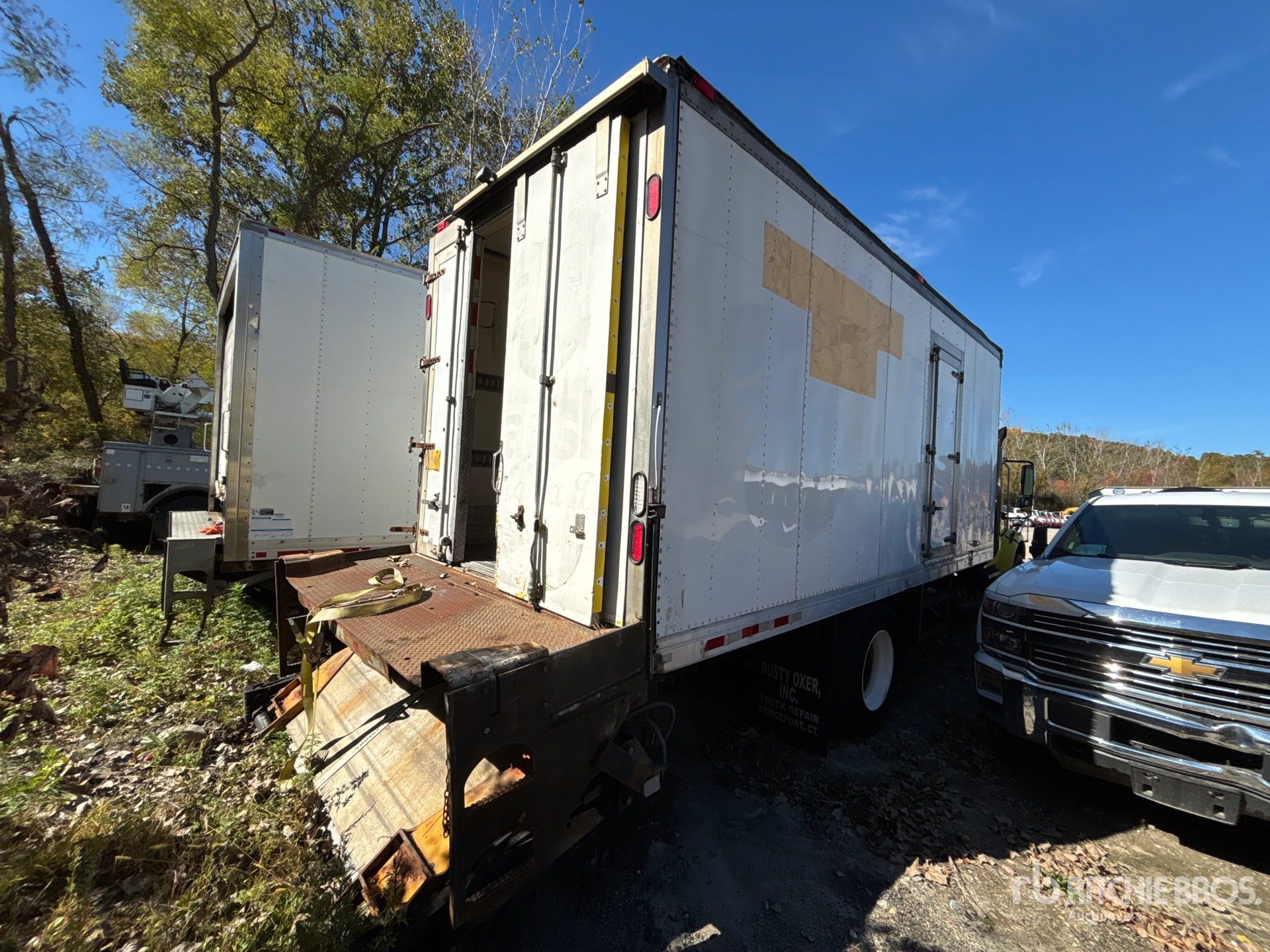 2006 Freightliner M2