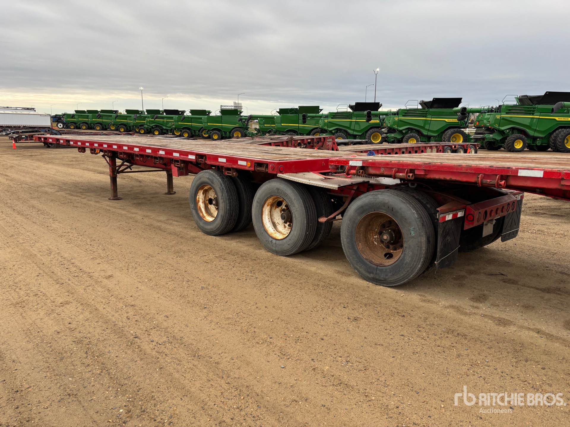 1999 Load King  32 FT SUPER B-TRAIN LEAD