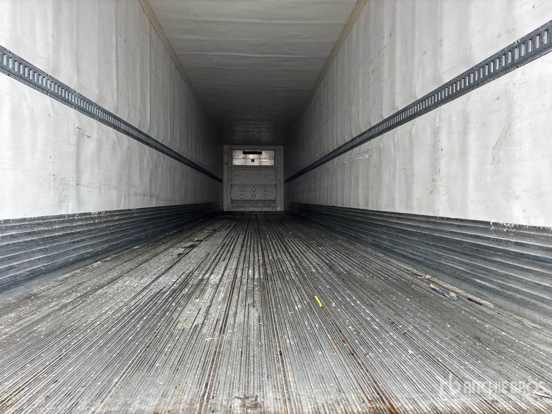 2016 Hyundai 53 FT X 102 IN T/A