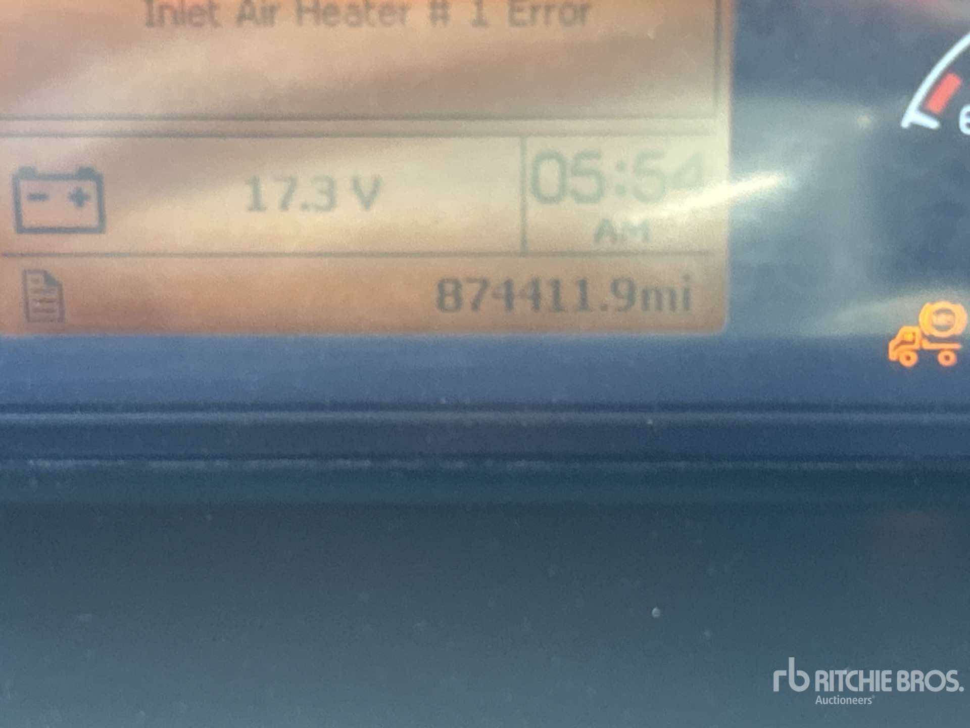 2005 Volvo VNM
