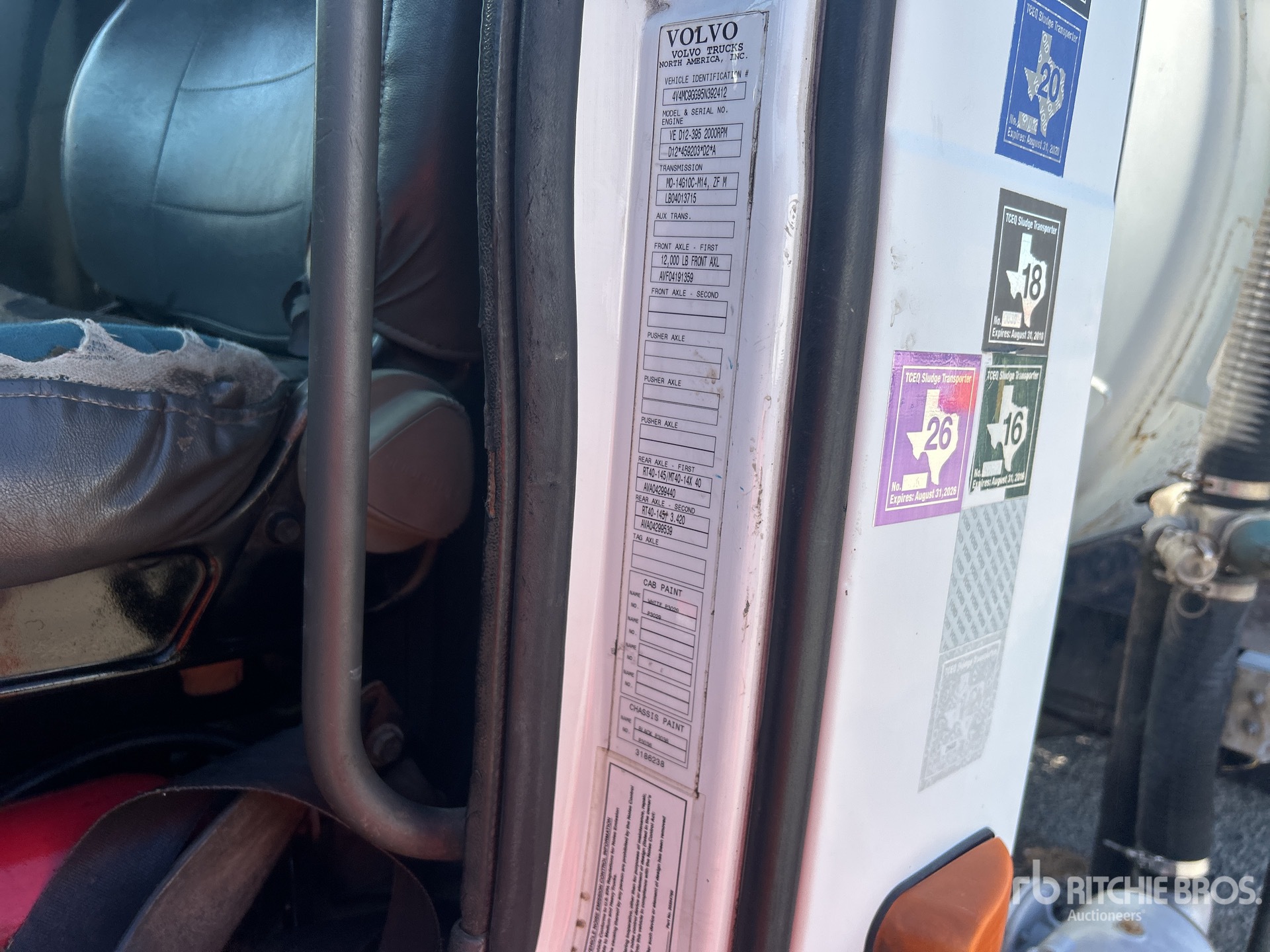 2005 Volvo VNM