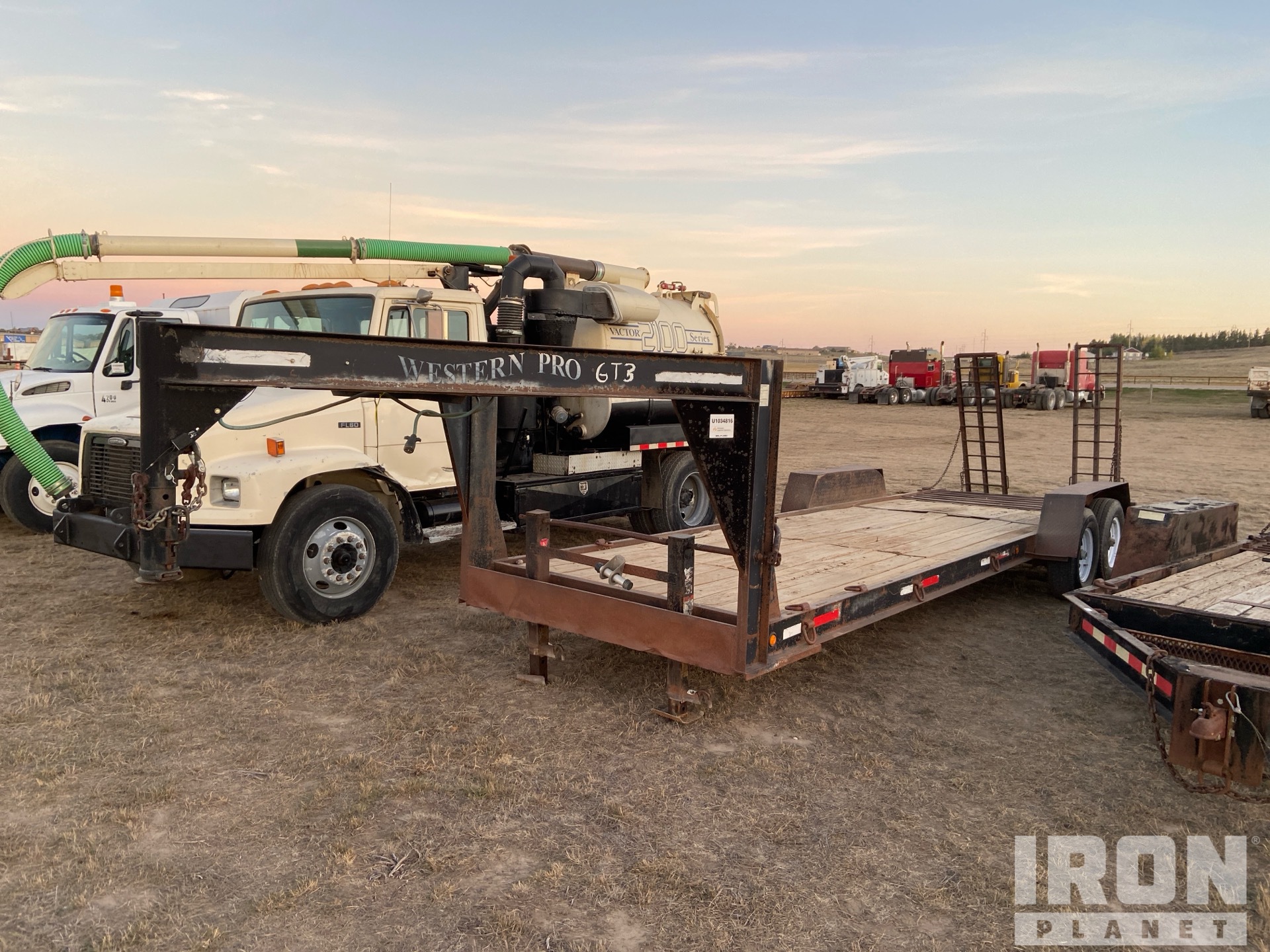 Photo of 1999 Western 24 ft T/A Gooseneck