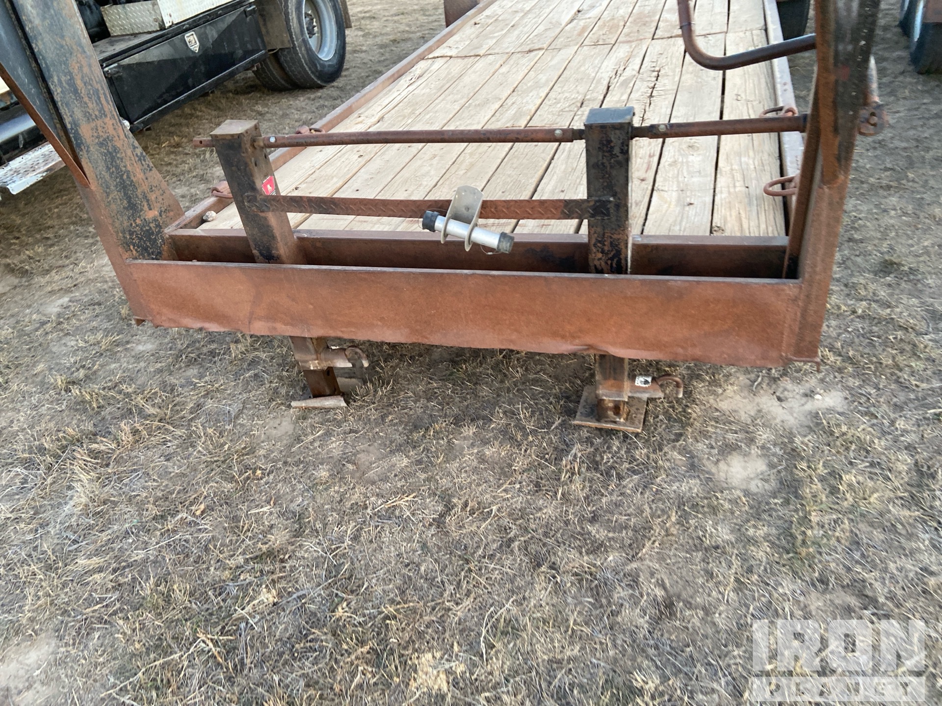 1999 Western 24 FT T/A GOOSENECK