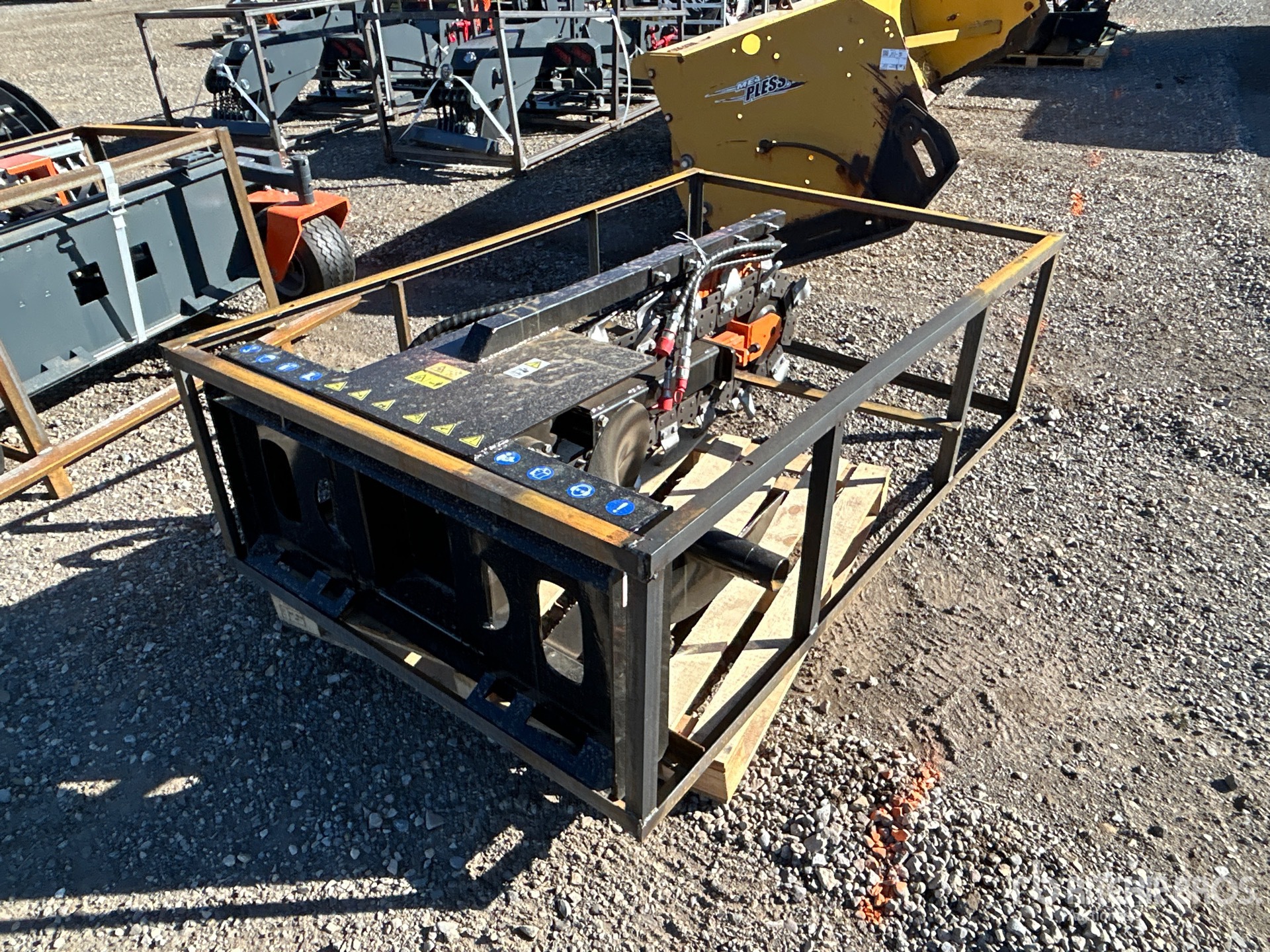 2026 Mower King ECSSCT72