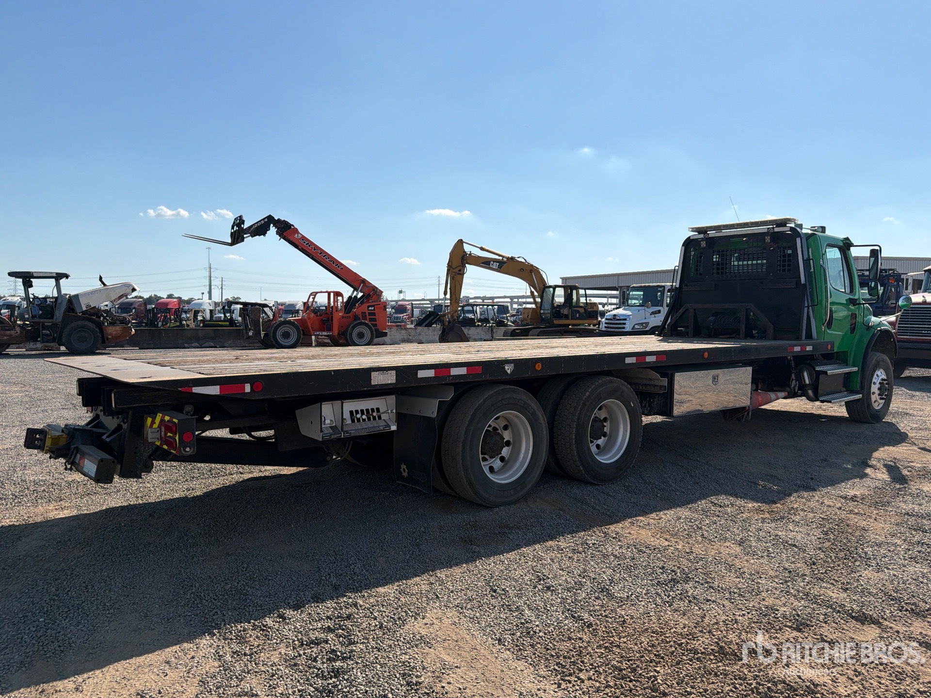 2017 Freightliner M2 106