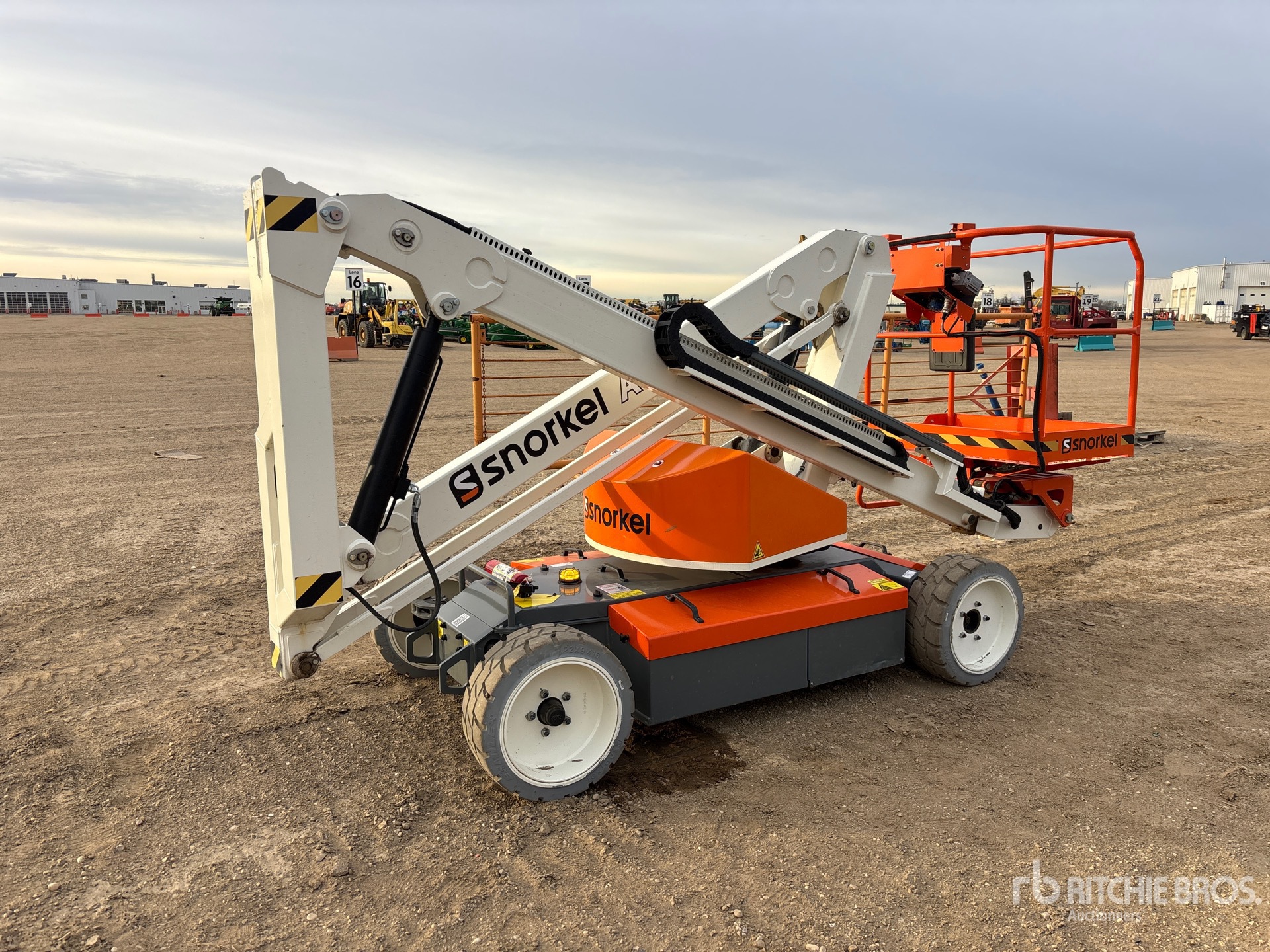 2025 Snorkel A38E