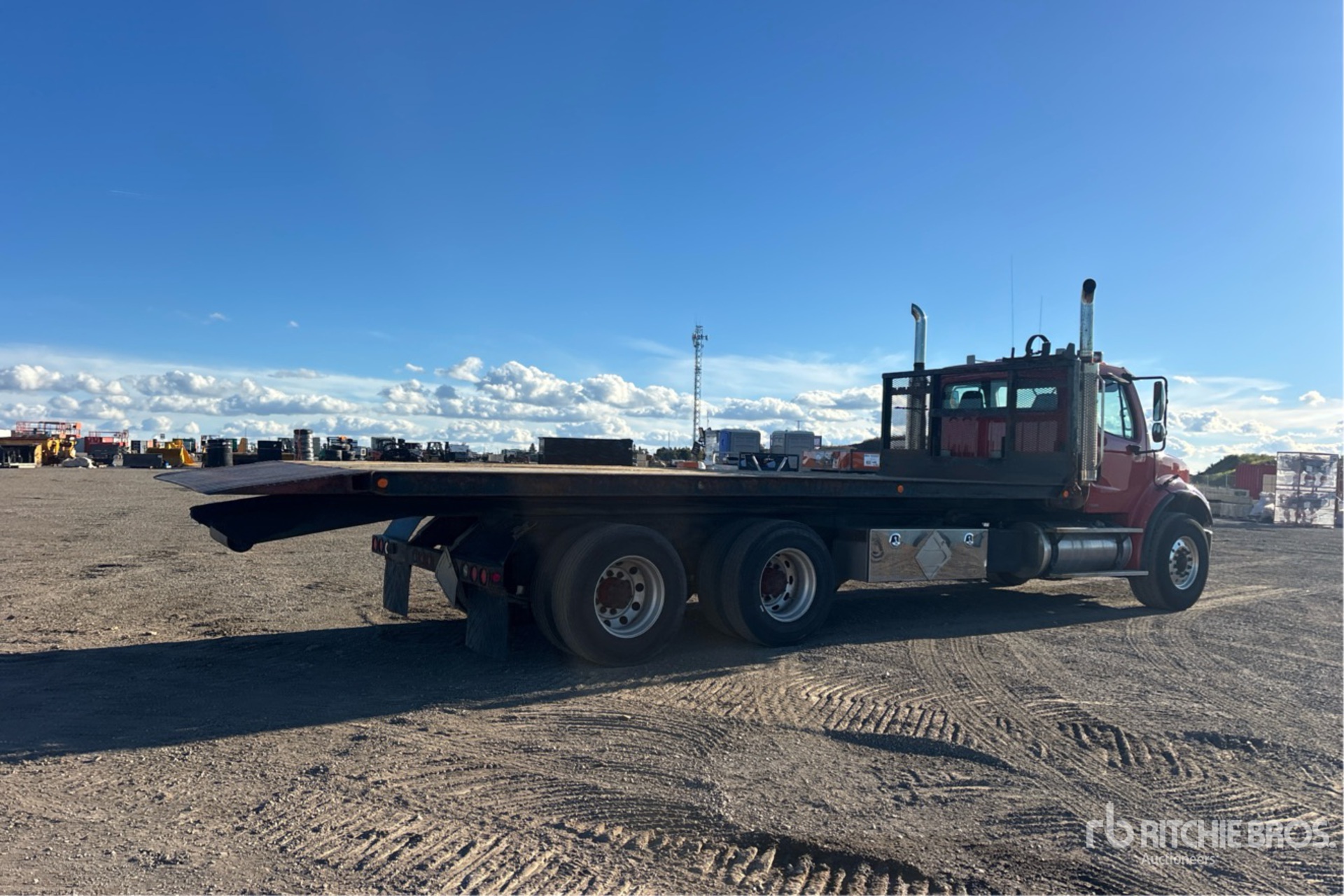 2007 Freightliner M2 112