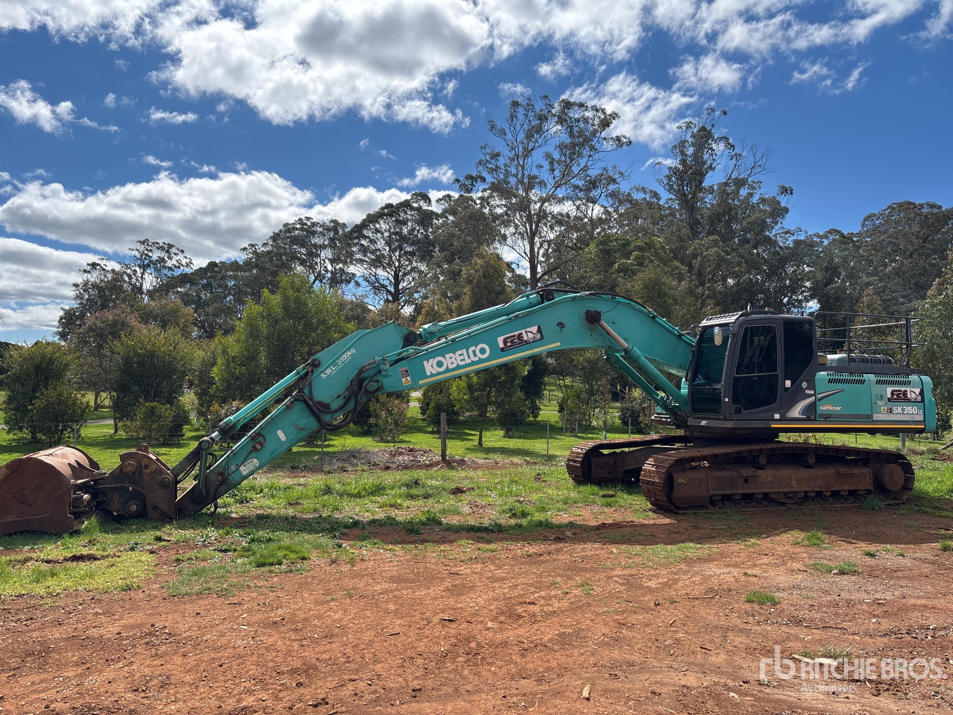 Photo of 2015 Kobelco SK350 LC -8