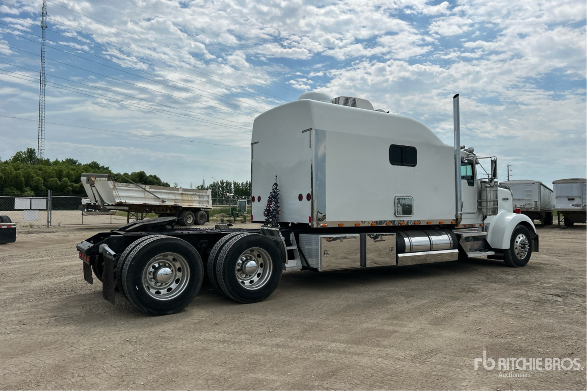 2002 Kenworth W900L