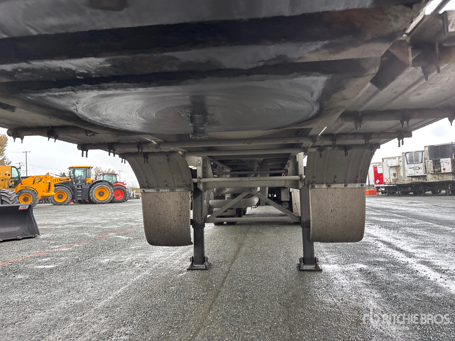 2007 Advance 35500 L Tri/A Super B-Train Lead
