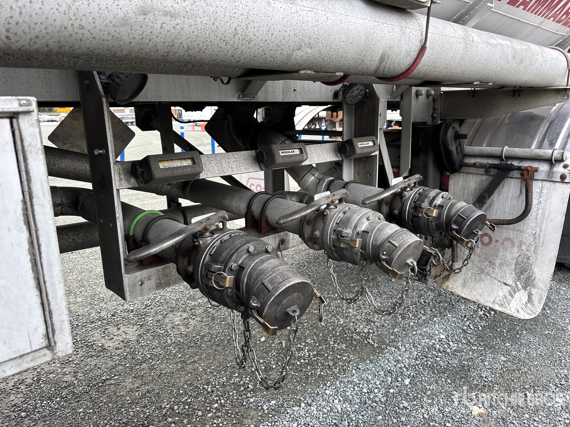 2007 Advance 35500 L Tri/A Super B-Train Lead