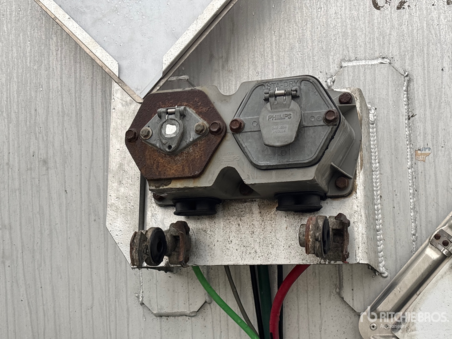 2007 Advance 35500 L Tri/A Super B-Train Lead
