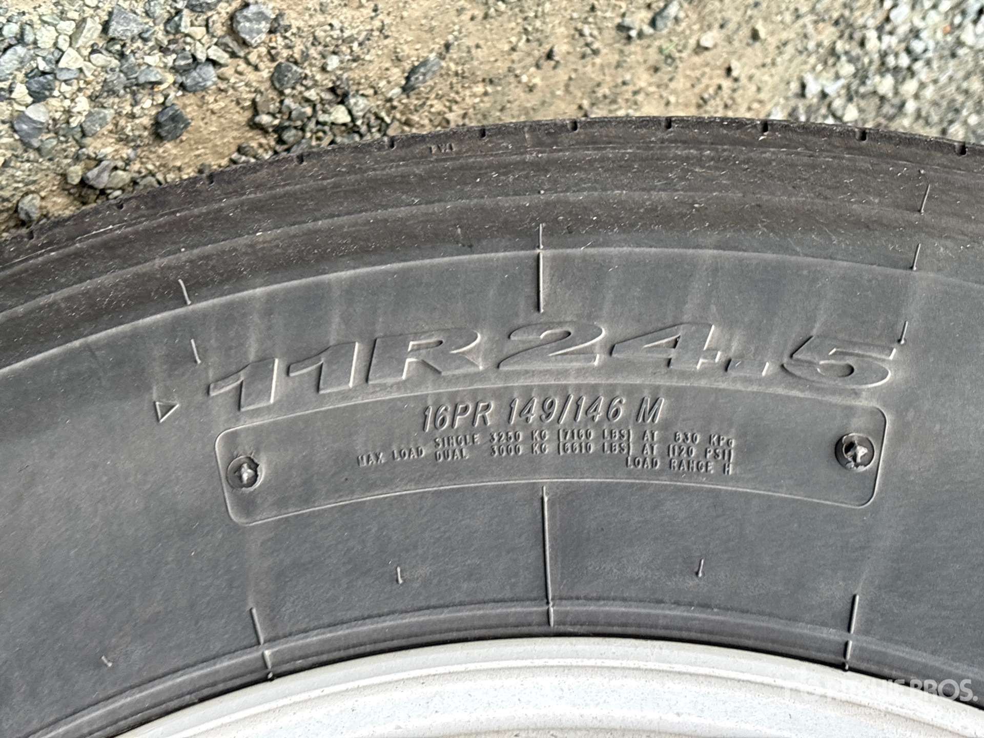 2007 Advance 35500 L Tri/A Super B-Train Lead
