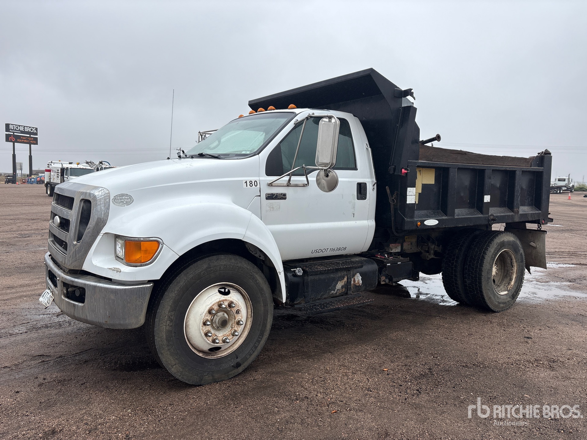 Photo of 2009 Ford F-750
