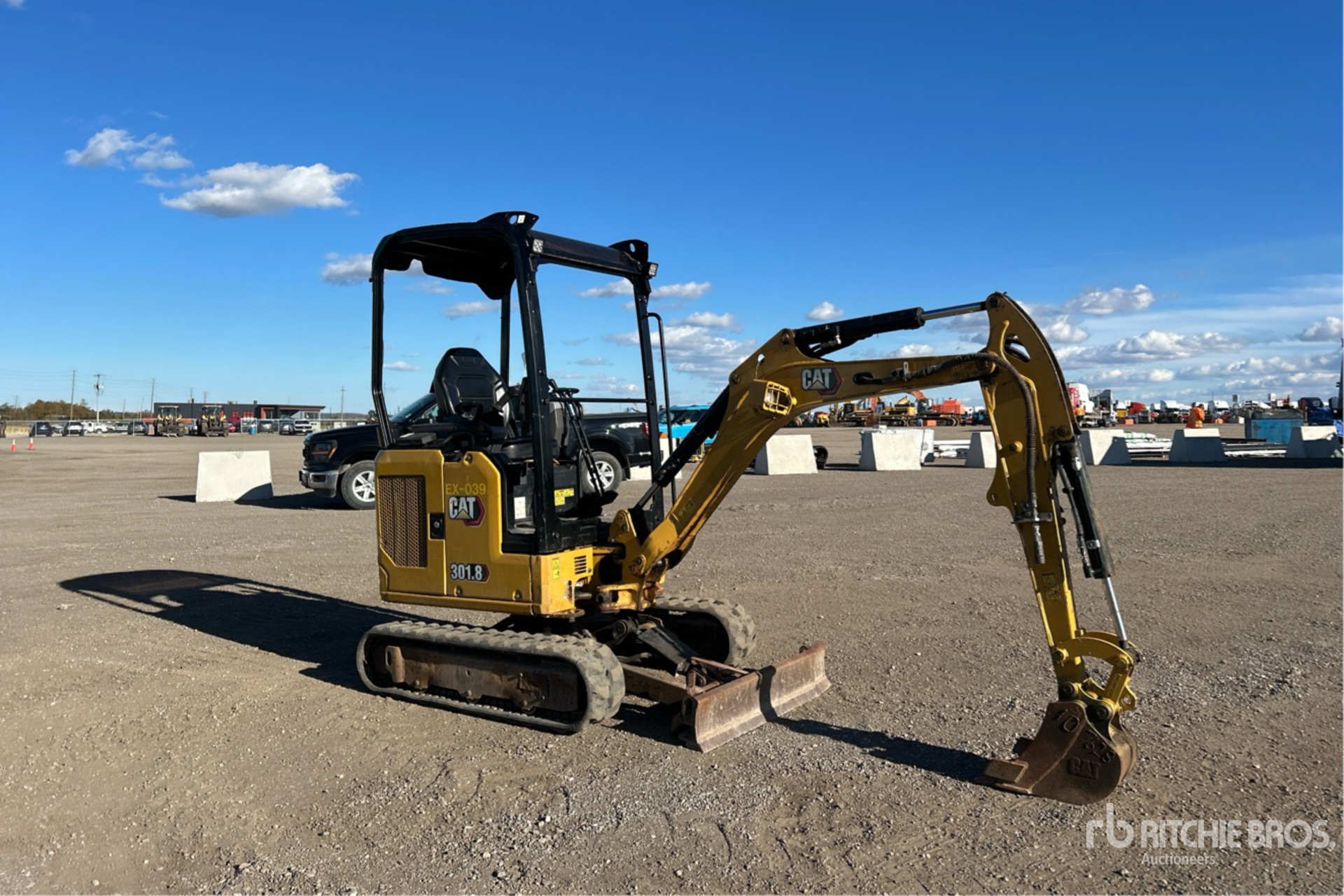 2022 Caterpillar 301.8