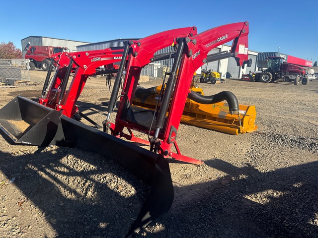2022 Case IH L104 MSL SSL 6 ft 8 in 2-Point Front Loader Attachment