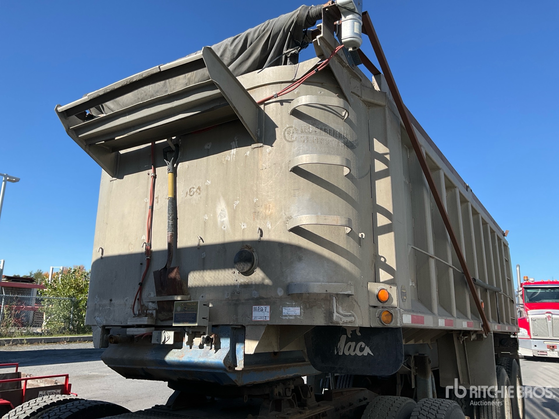 1974 Hill 22 ft T/A