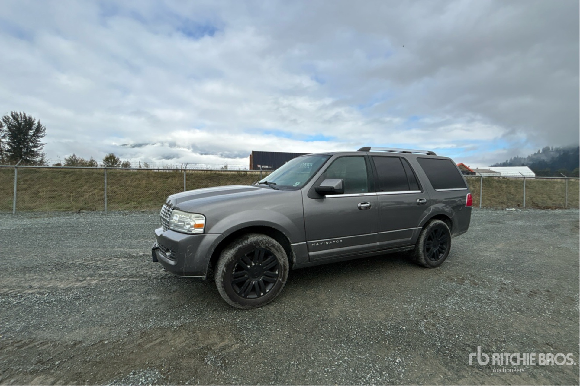 2011 Lincoln NAVIGATOR