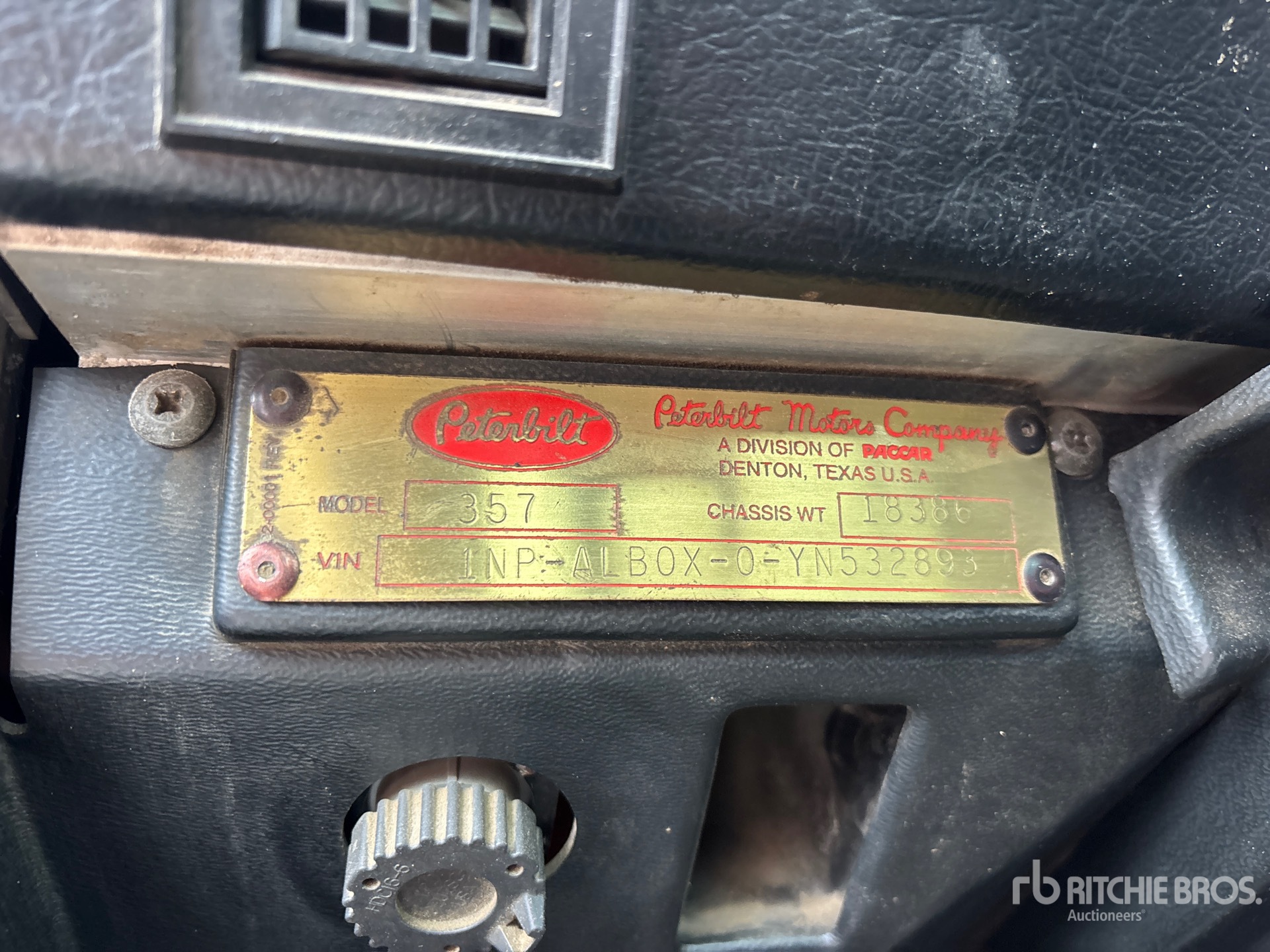 2000 Peterbilt 357