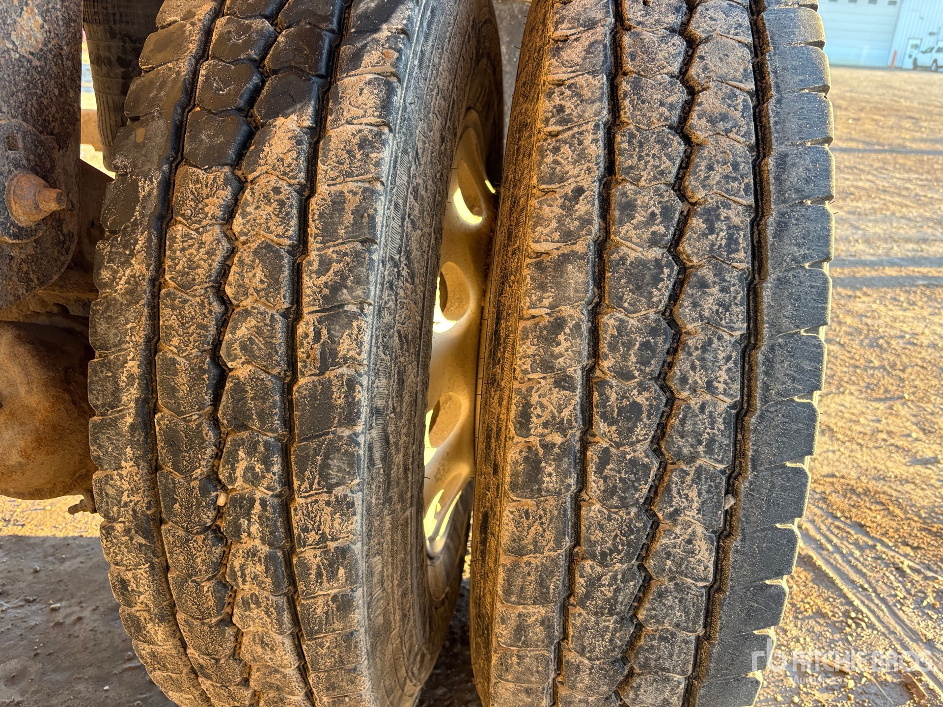 2013 Tremcar 45850 L Tri/A