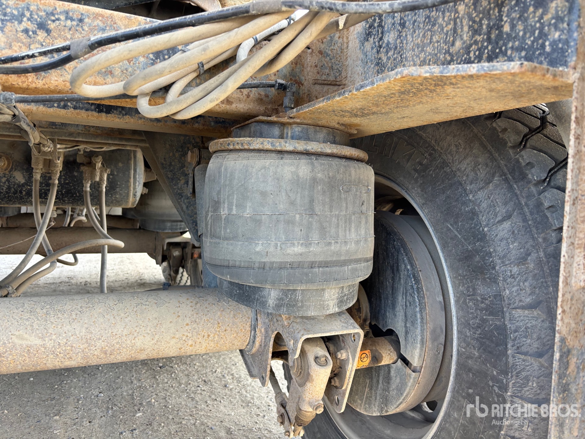 2008 Tremcar 55000 L Super B-Train Lead