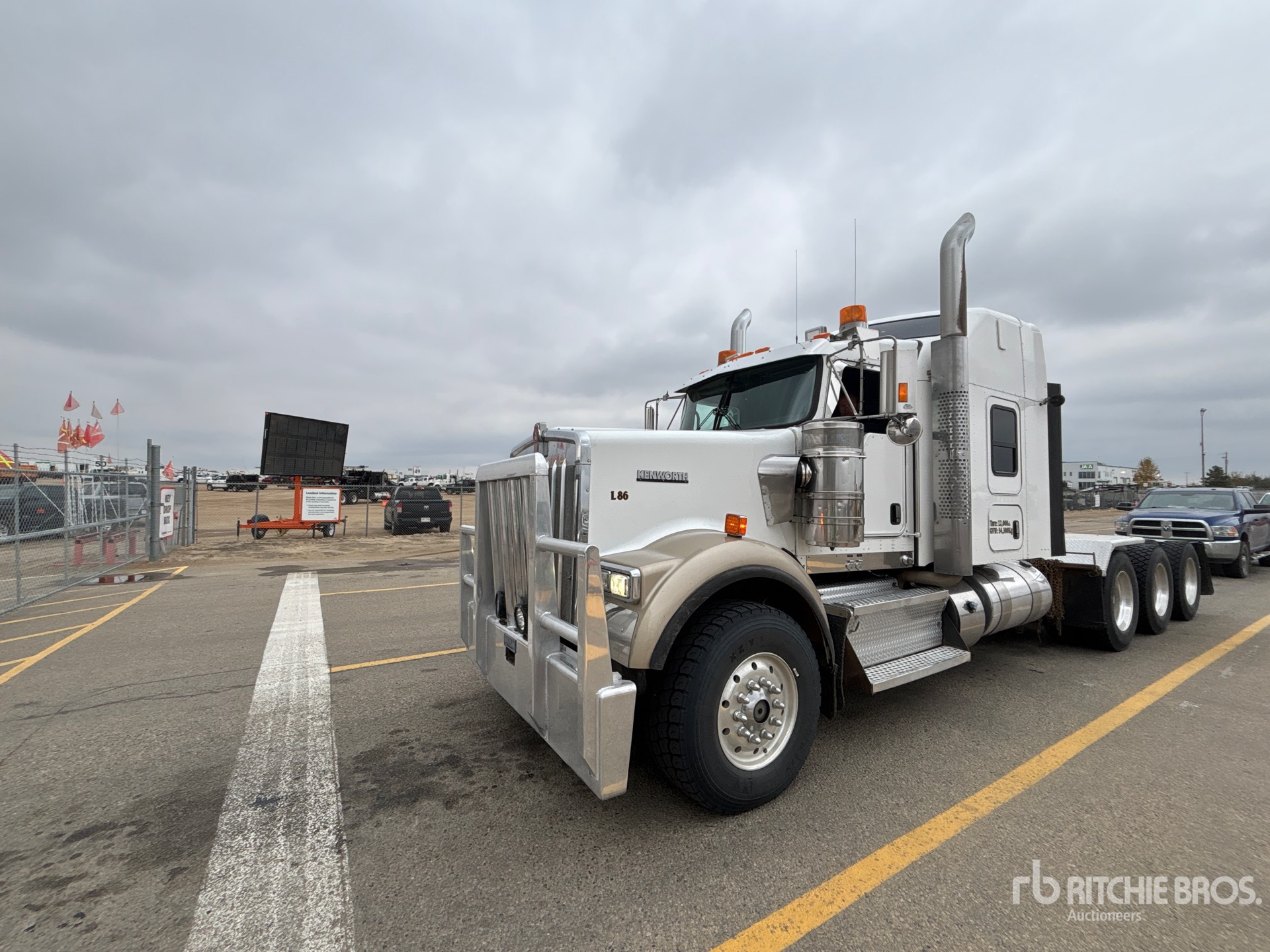 2018 Kenworth W900